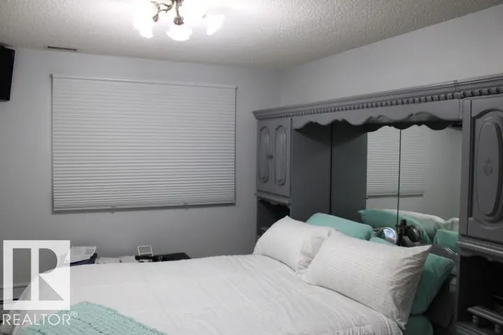 13304 70 Street