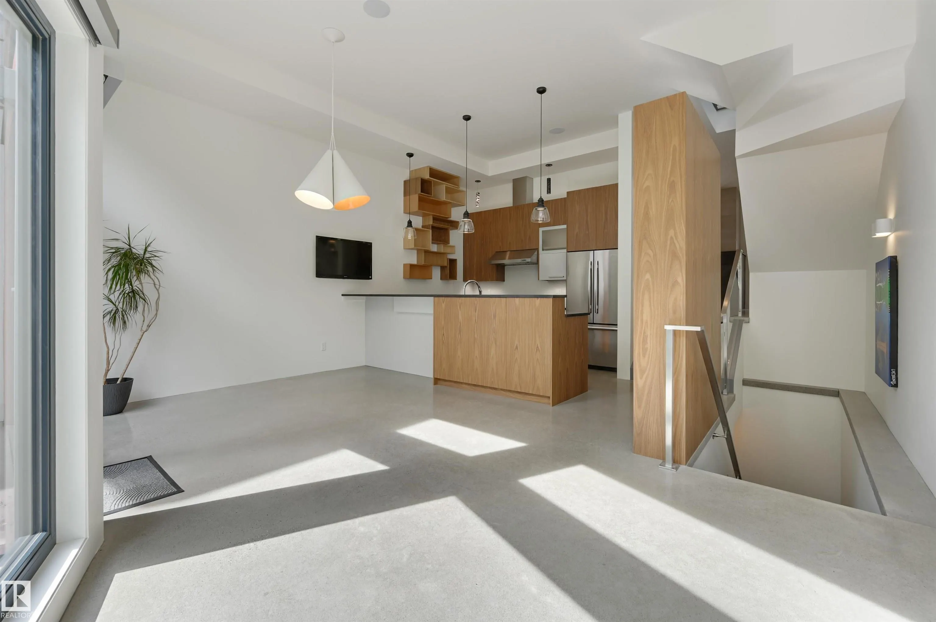 50 SYLVANCROFT Lane