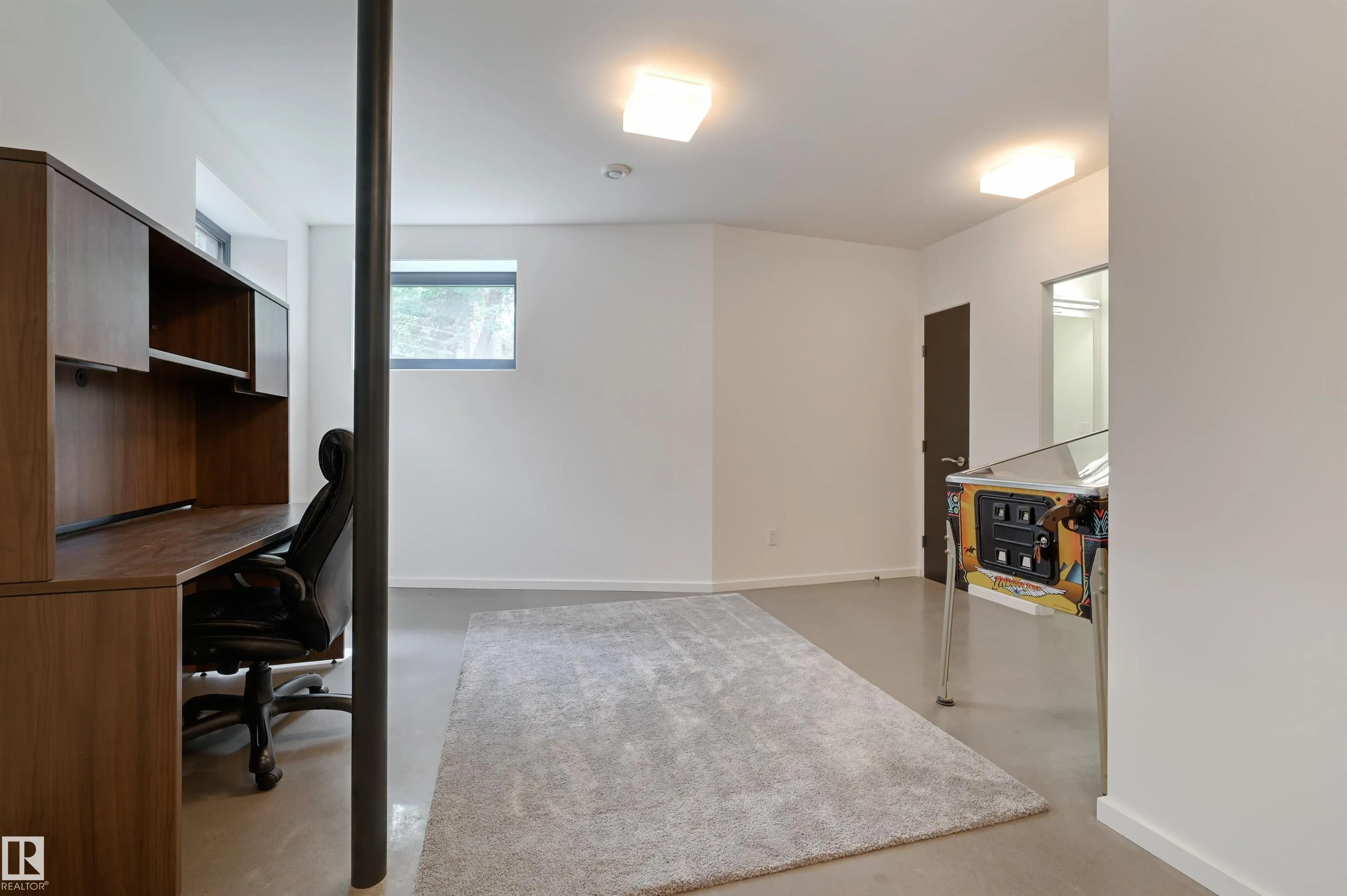 50 SYLVANCROFT Lane