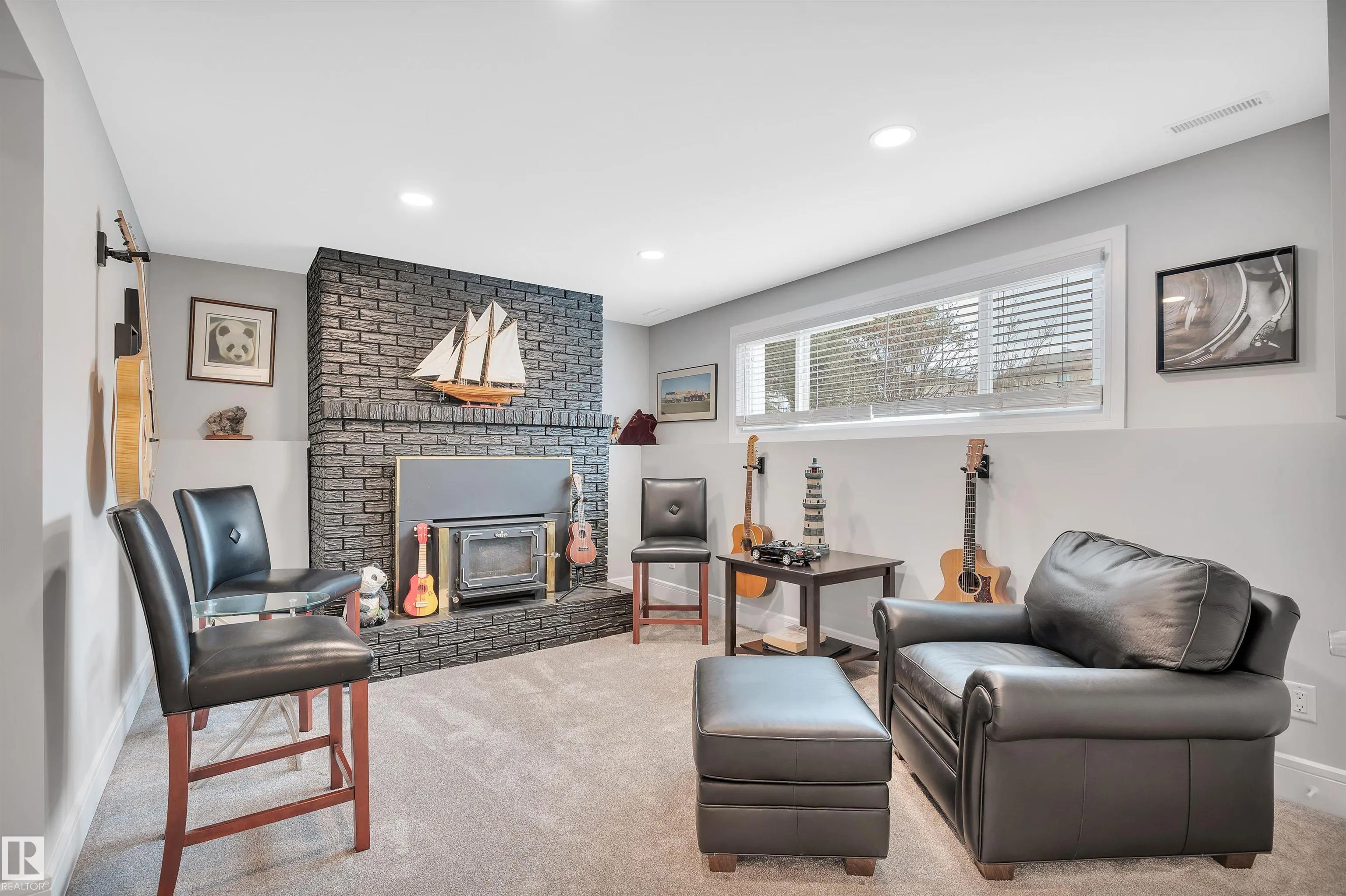 29 PEACE RIVER Drive