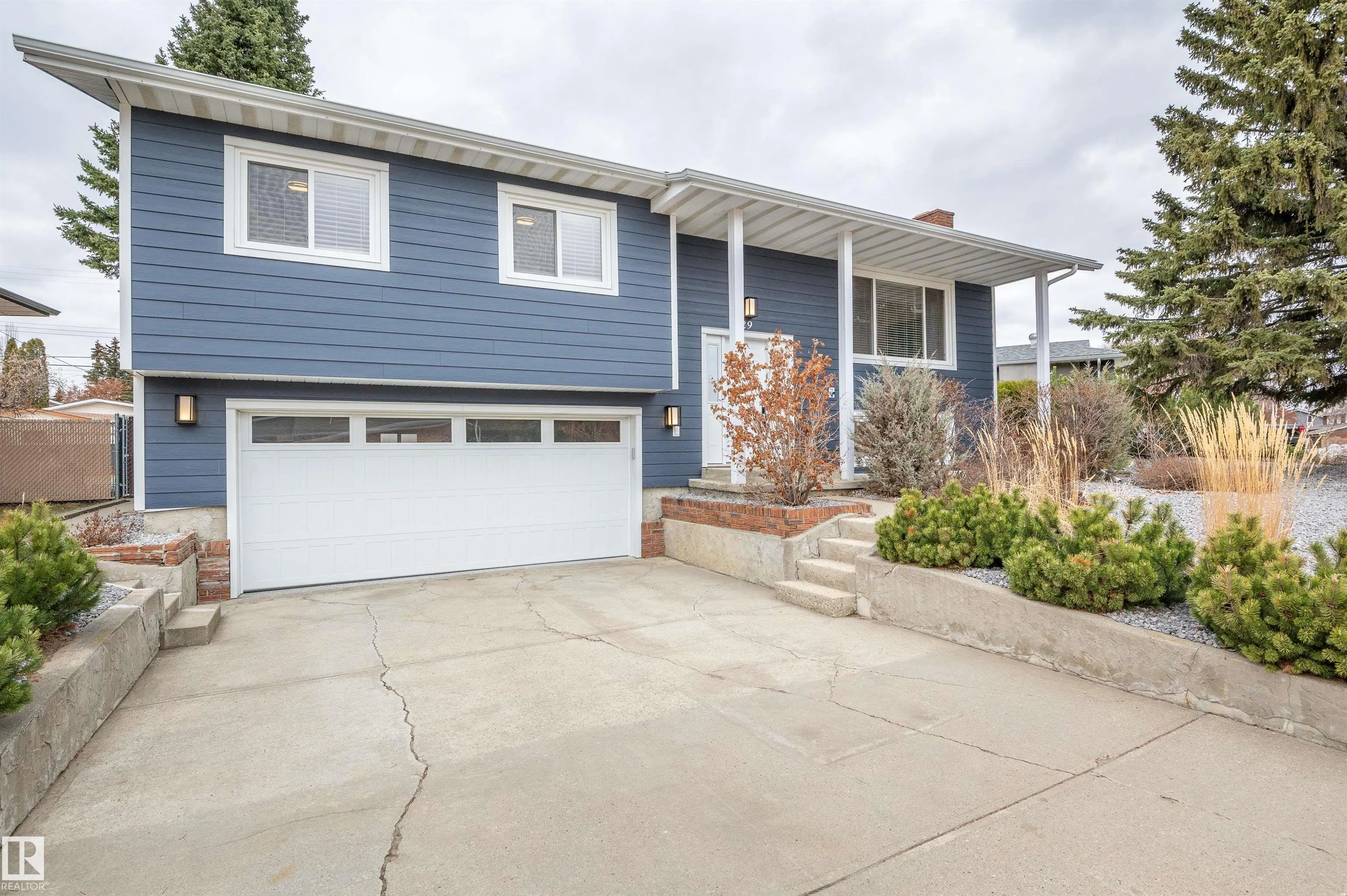 29 PEACE RIVER Drive