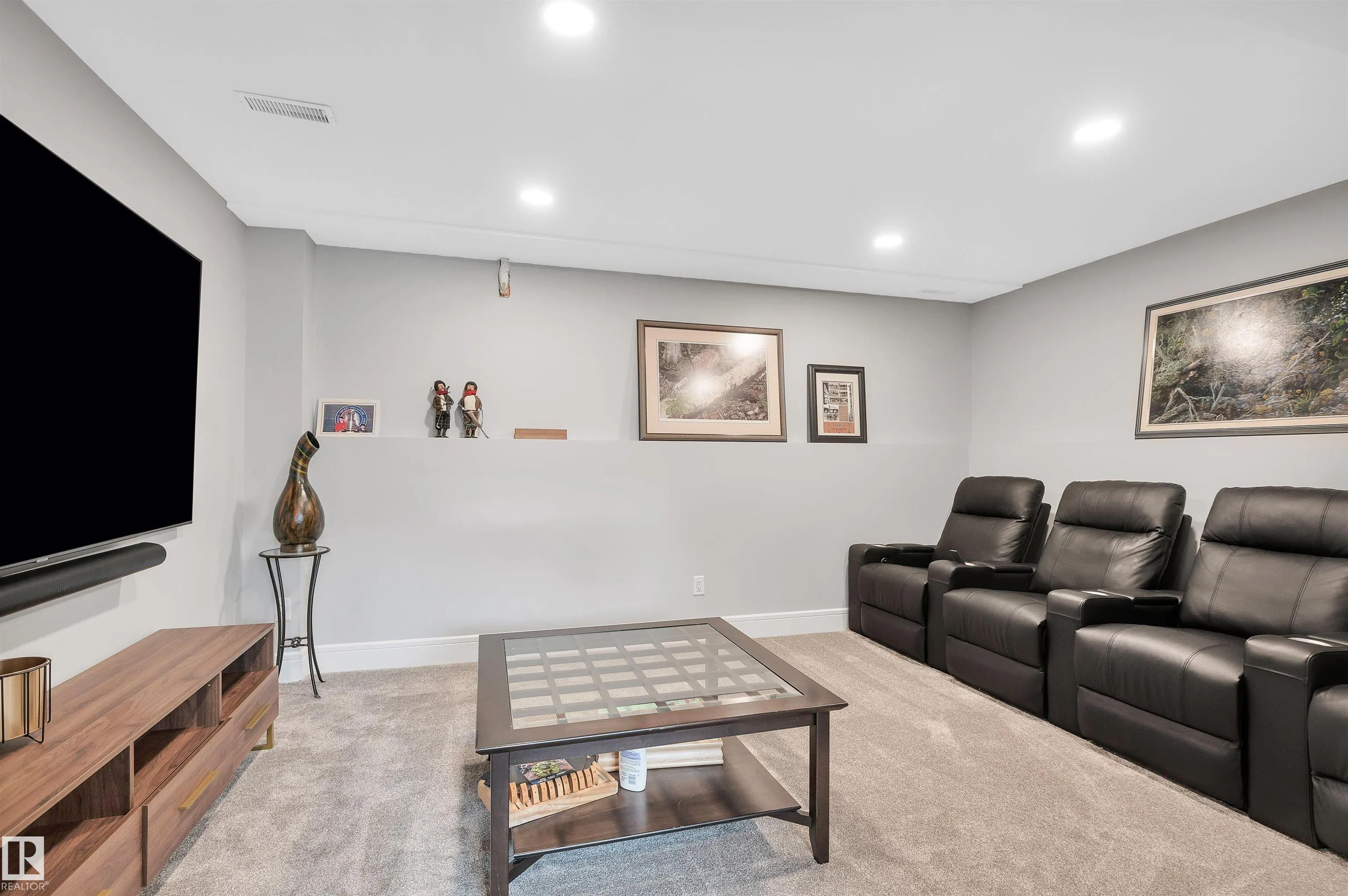 29 PEACE RIVER Drive