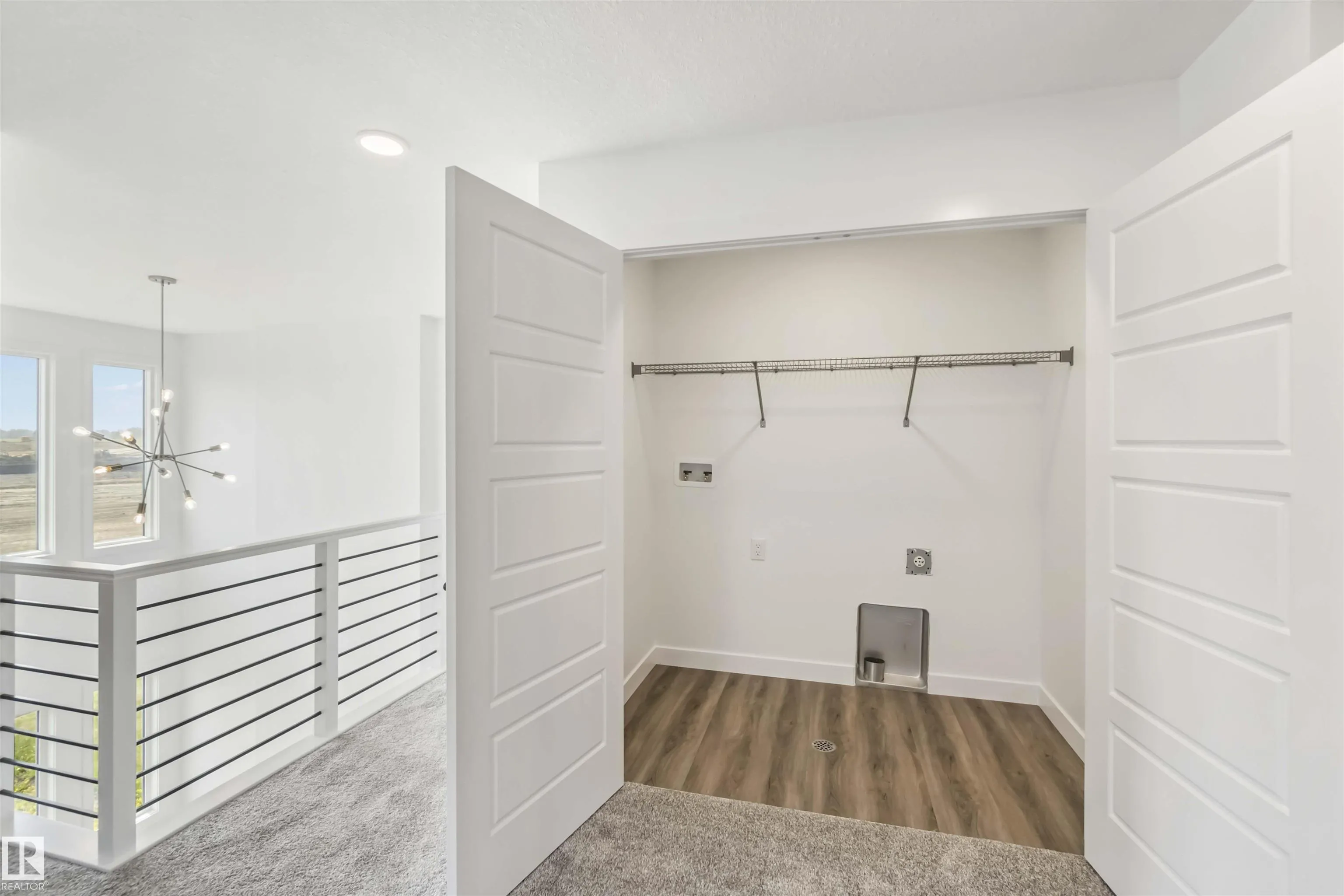 19 SPRINGBROOK Wynd
