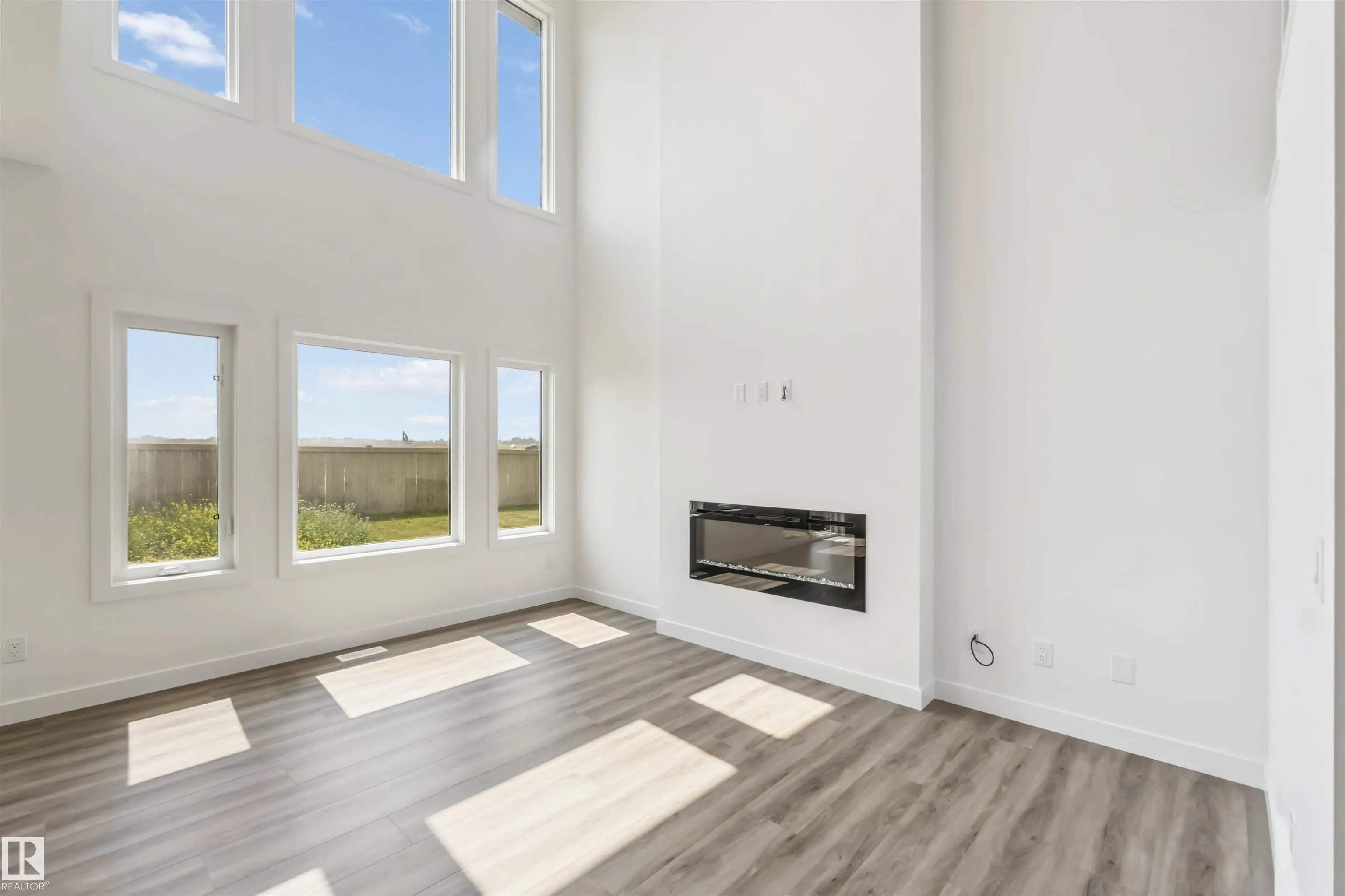 19 SPRINGBROOK Wynd