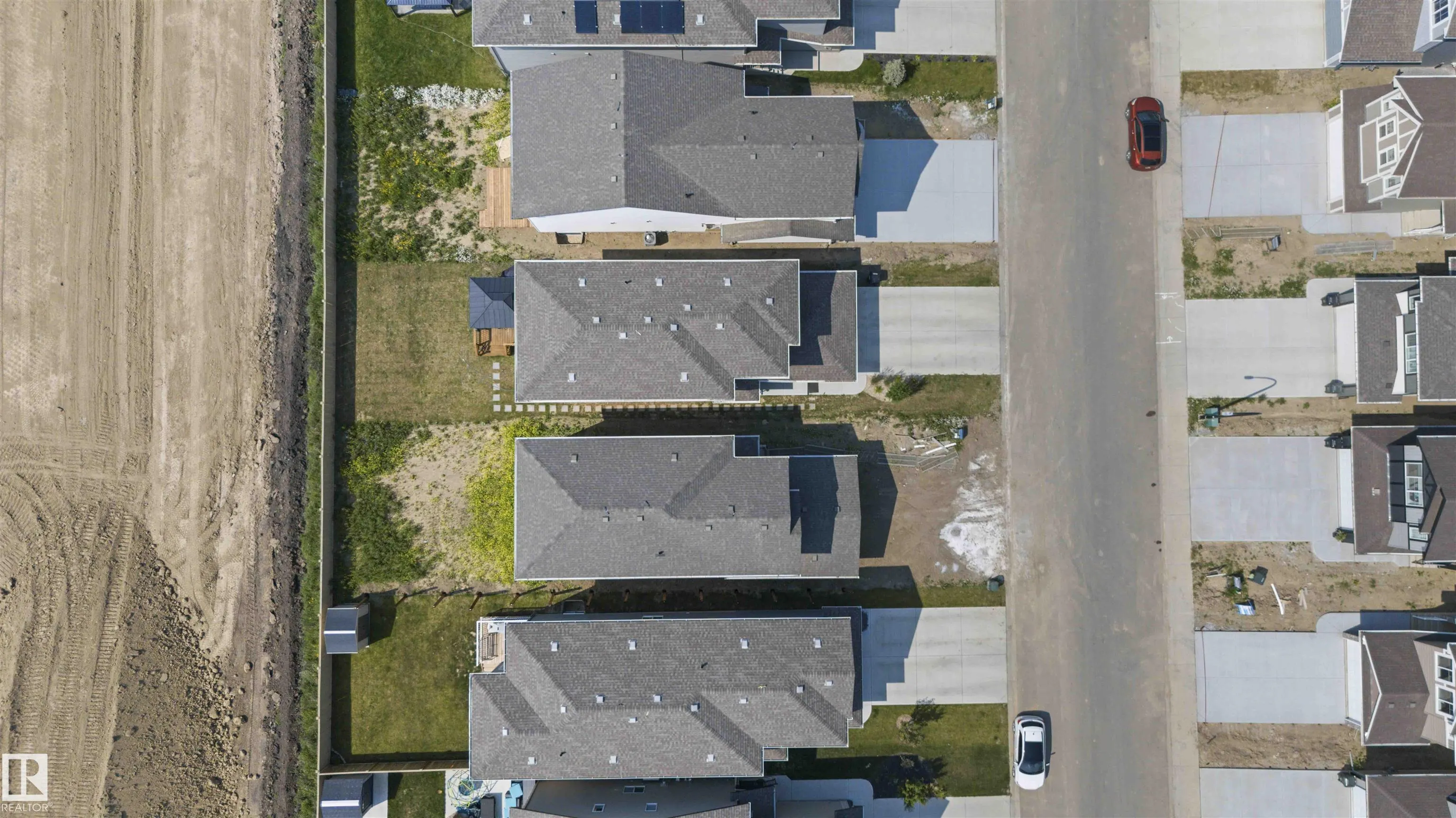 19 SPRINGBROOK Wynd