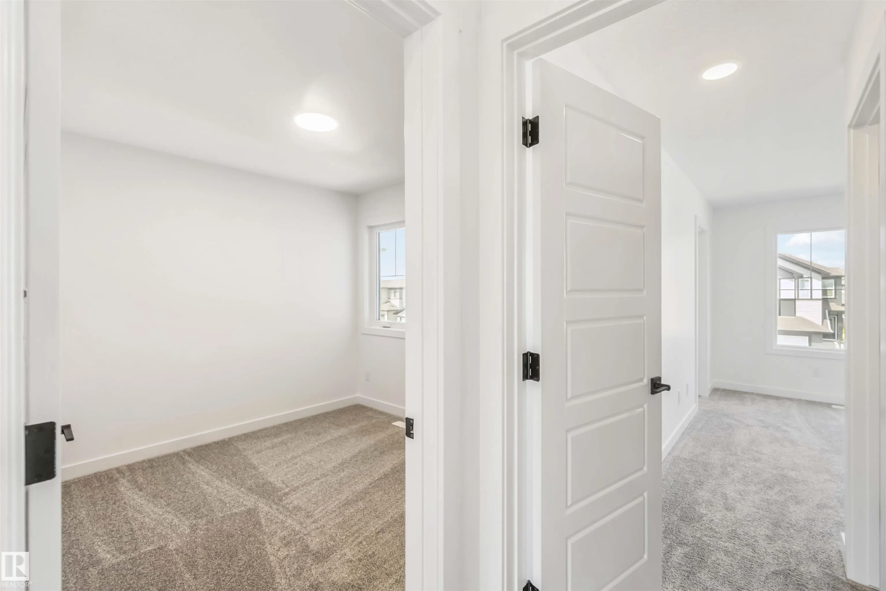 19 SPRINGBROOK Wynd