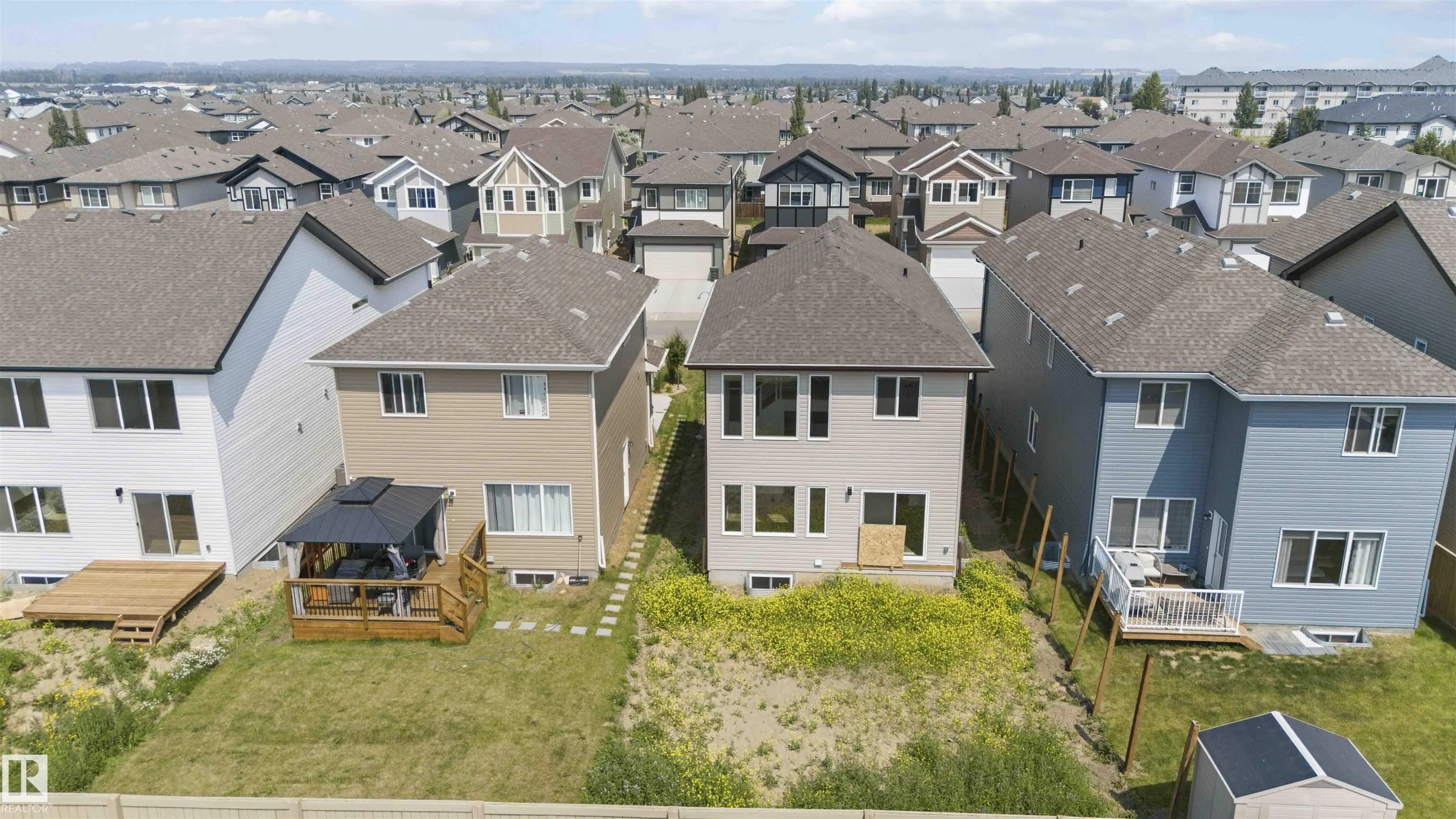 19 SPRINGBROOK Wynd