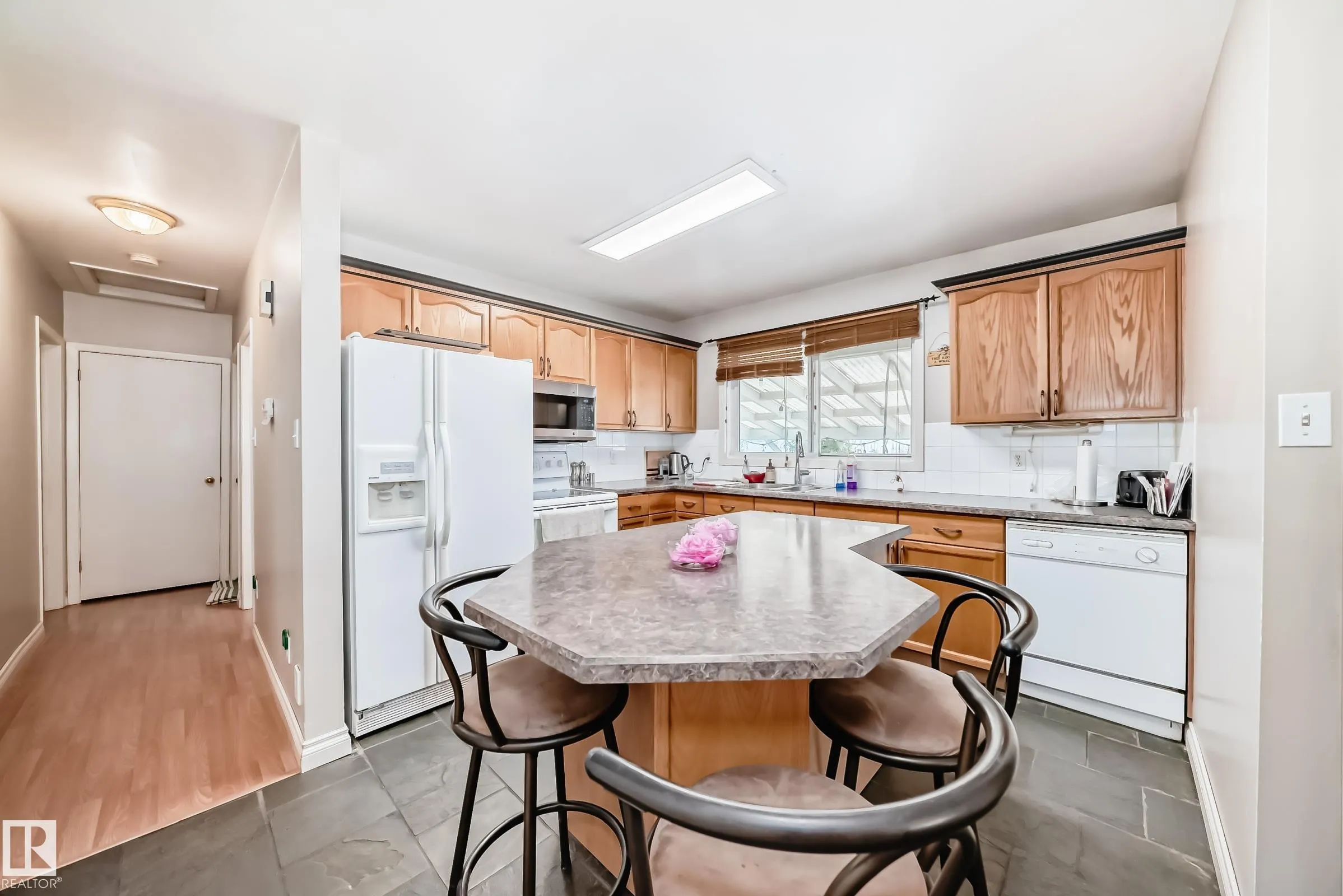 44 GRANDIN Road
