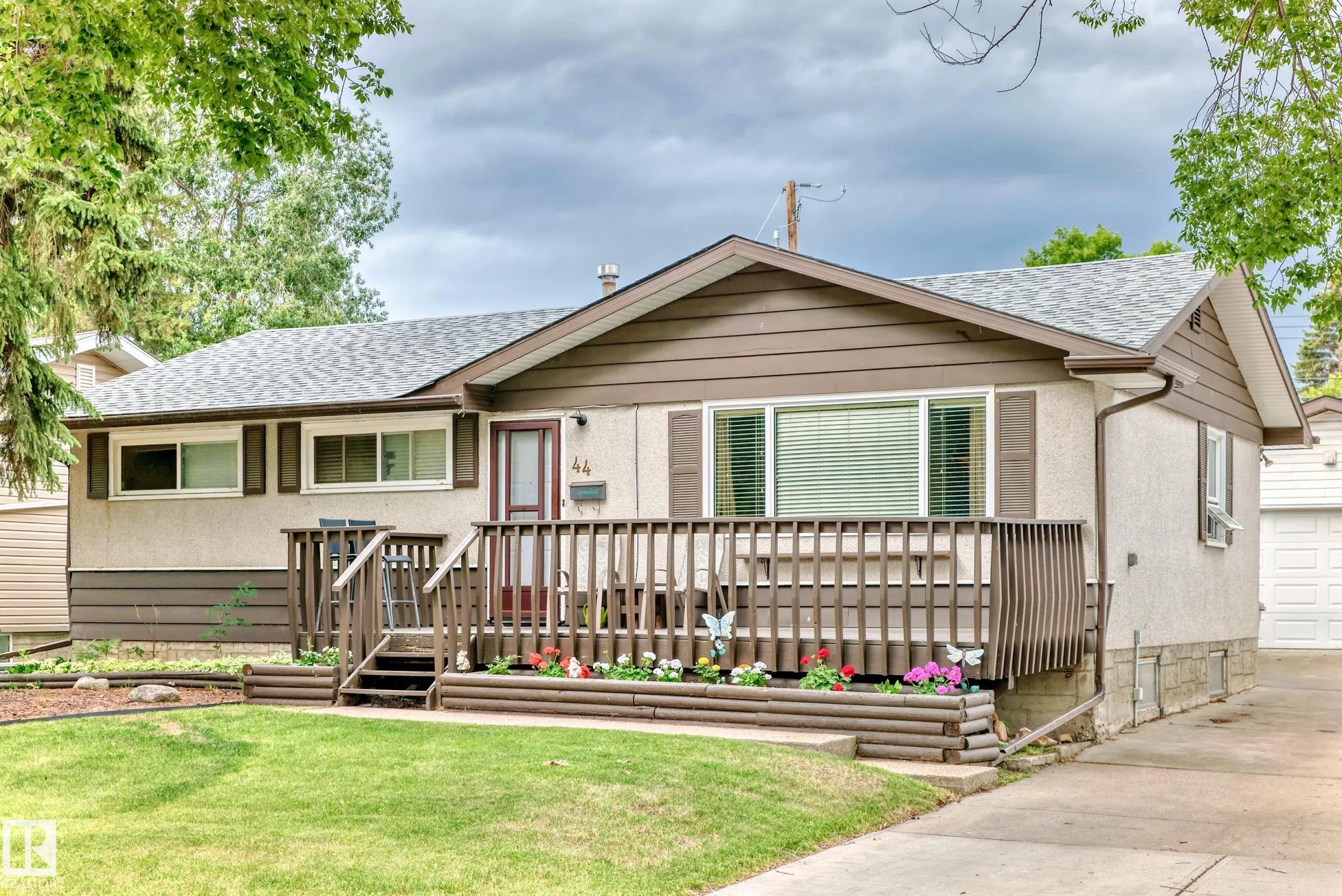 44 GRANDIN Road