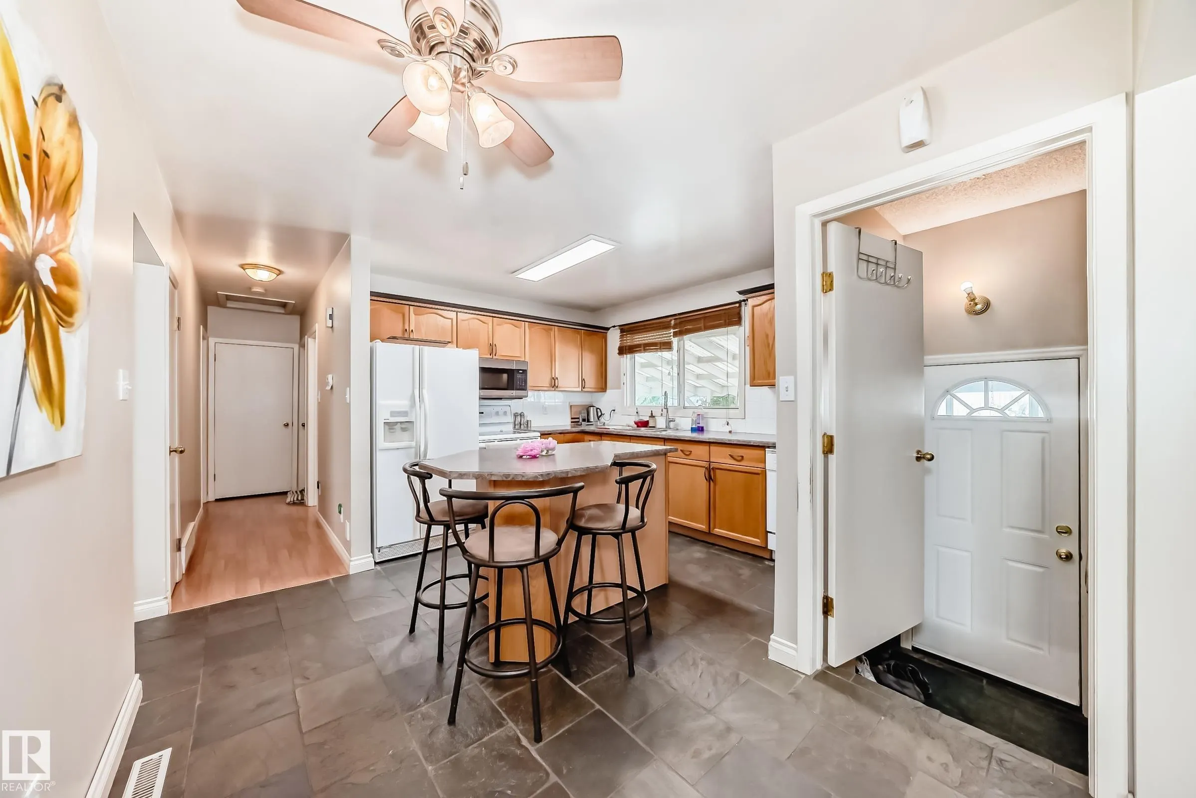 44 GRANDIN Road