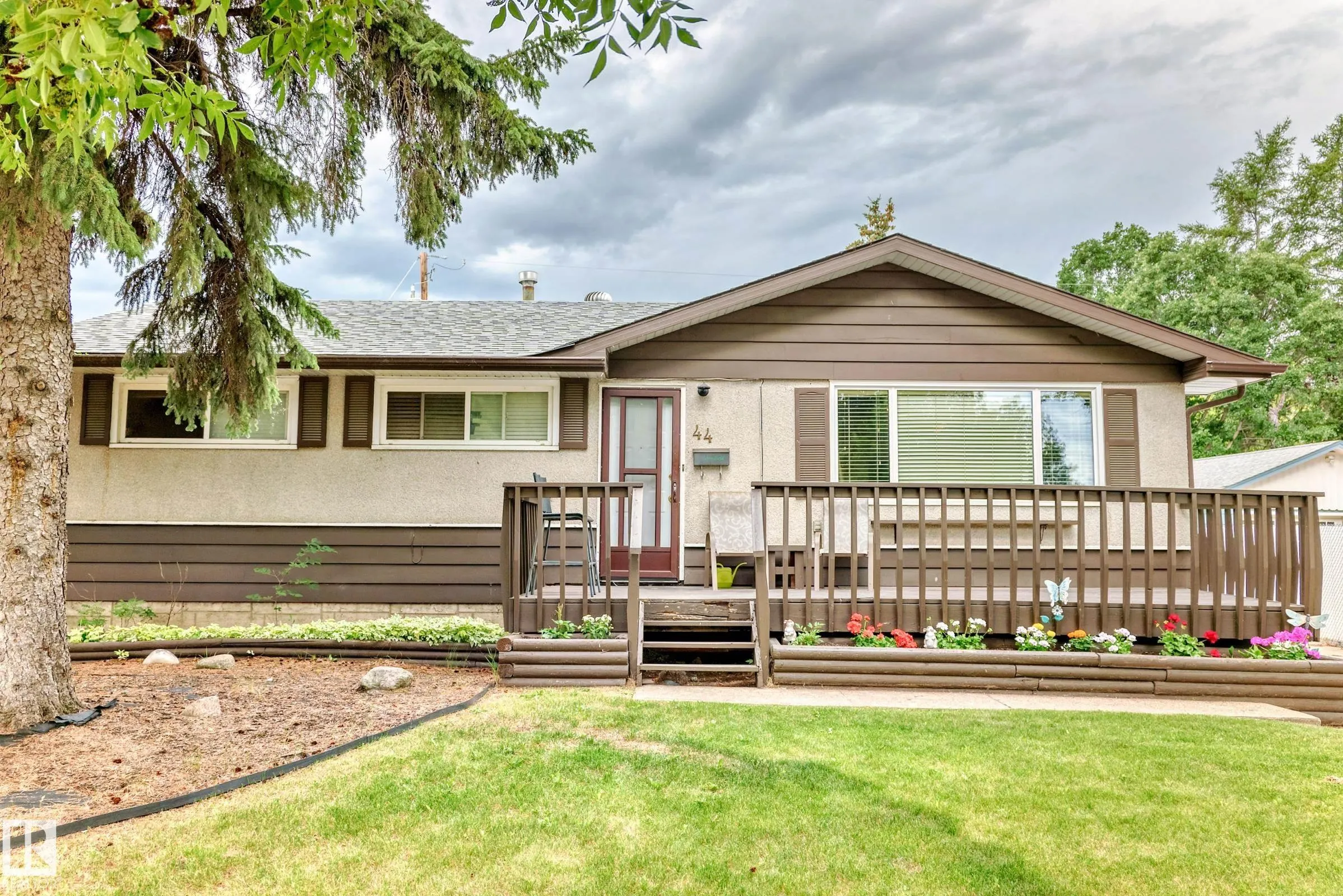 44 GRANDIN Road