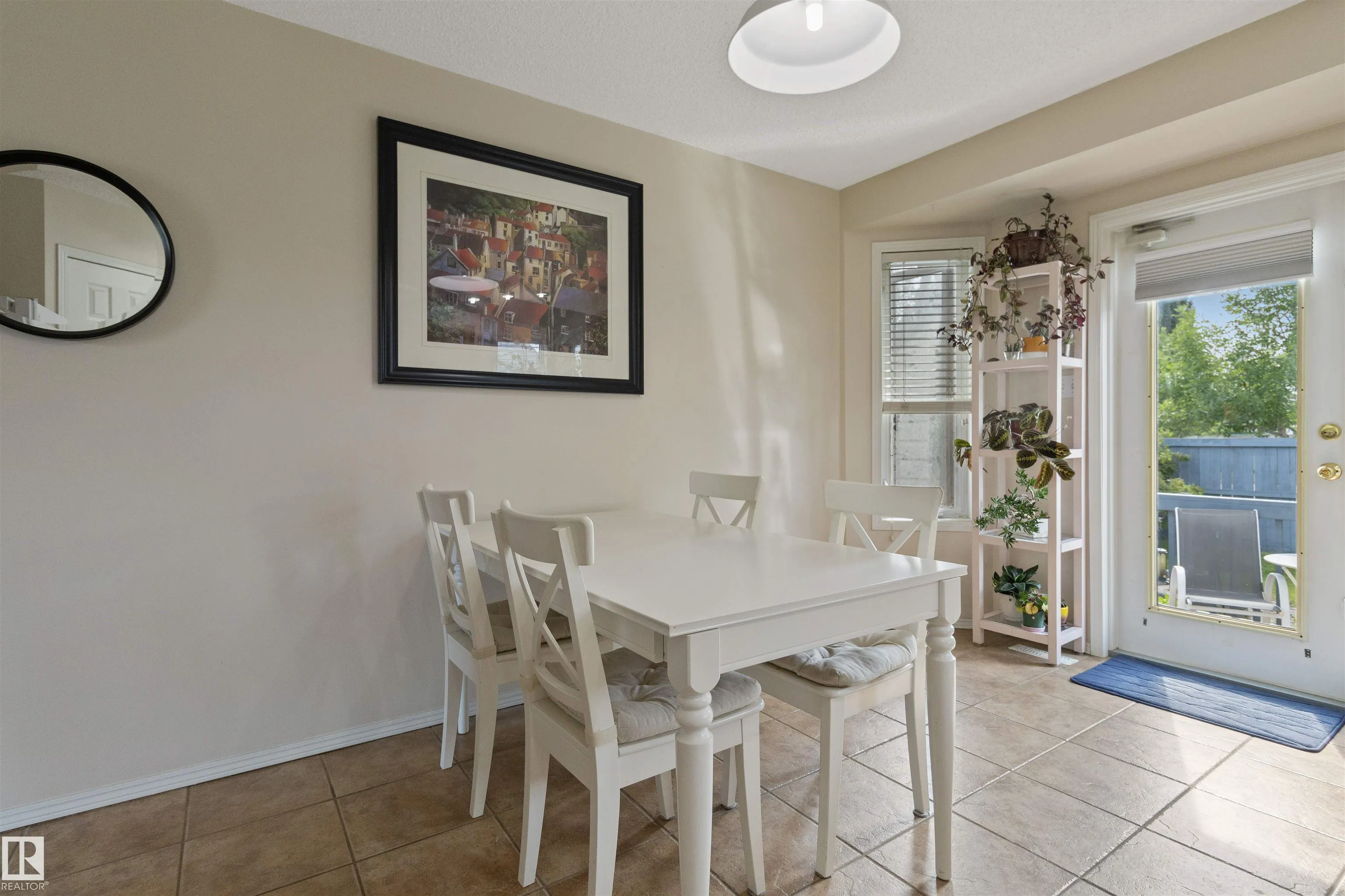 32 FOXHAVEN Court