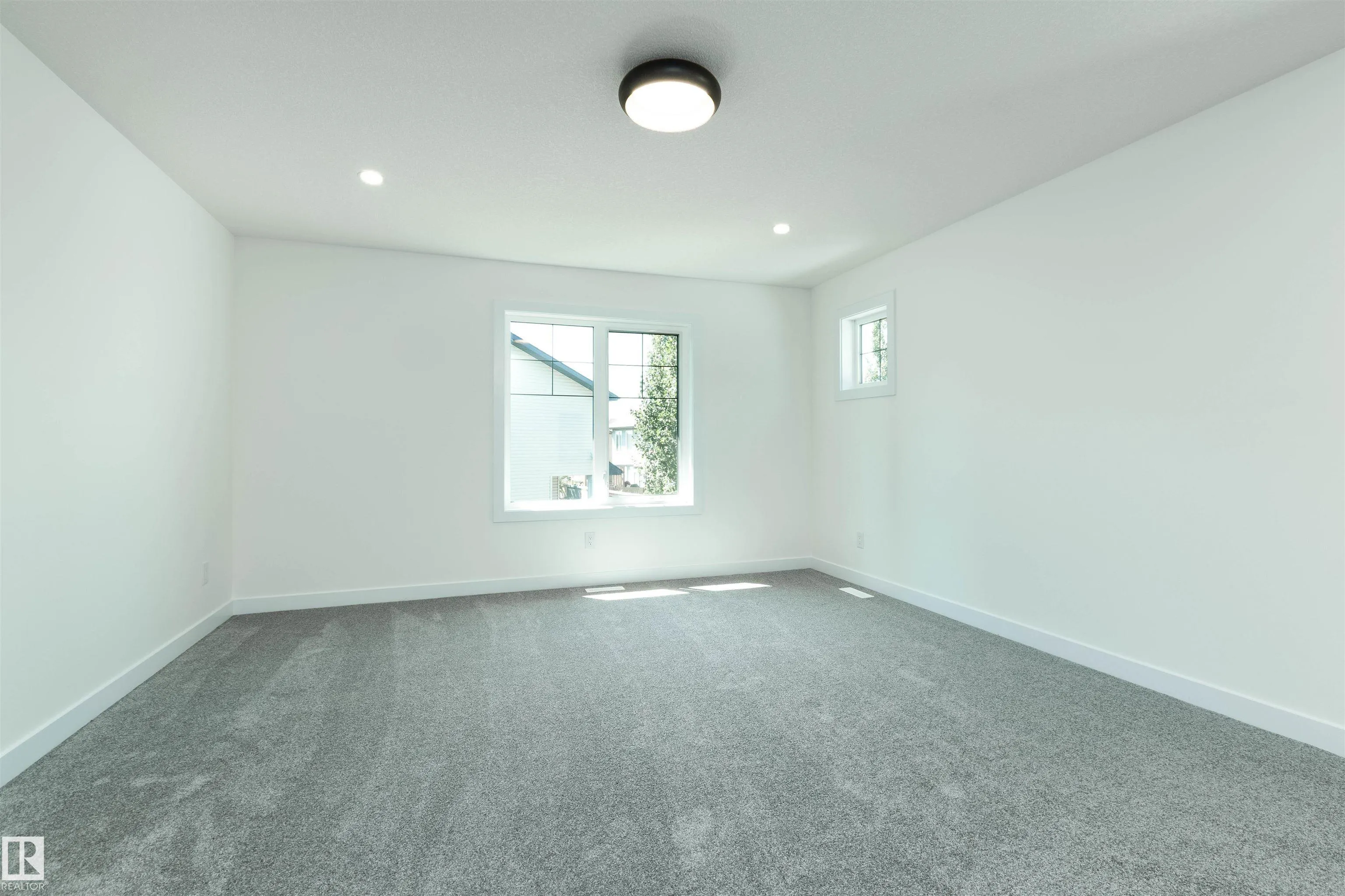 17 Sunbury Place
