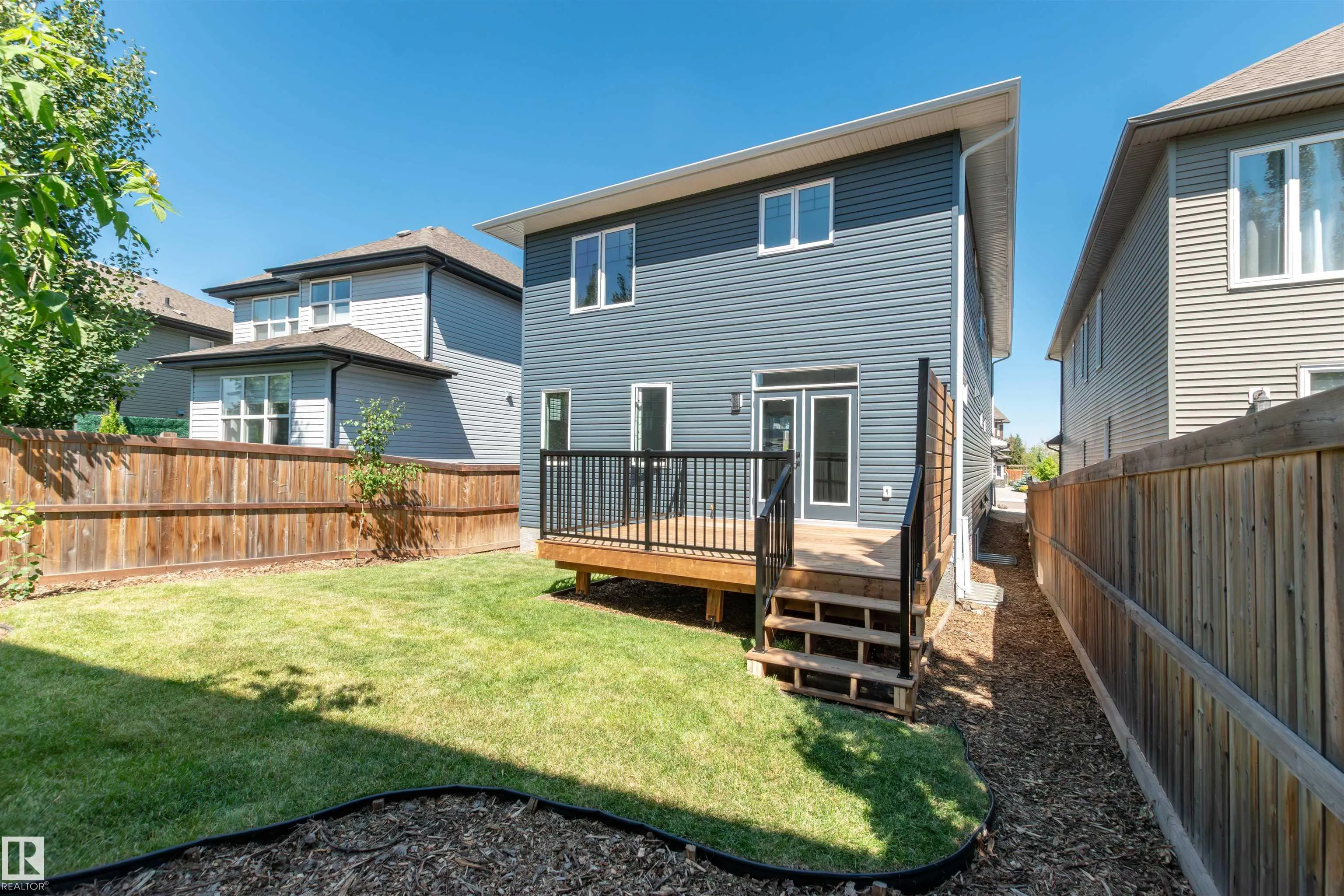 17 Sunbury Place