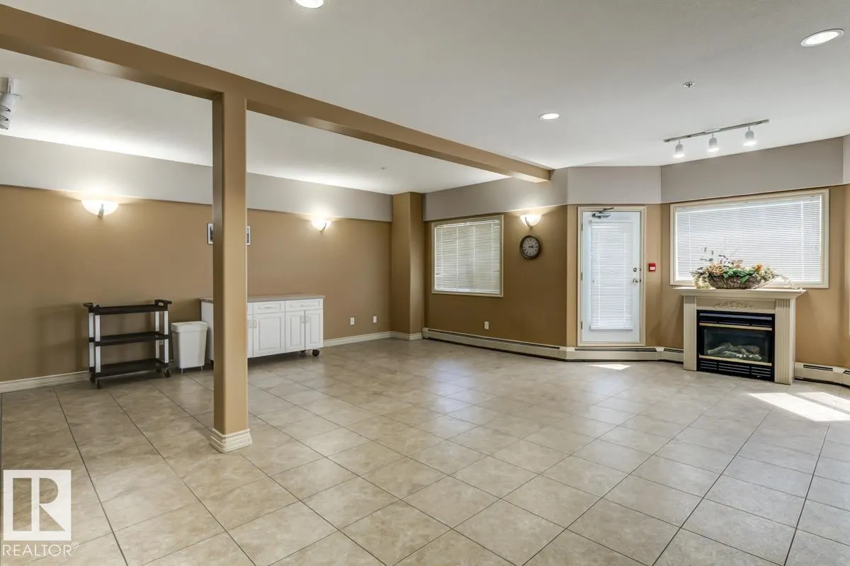 100 Foxhaven Drive