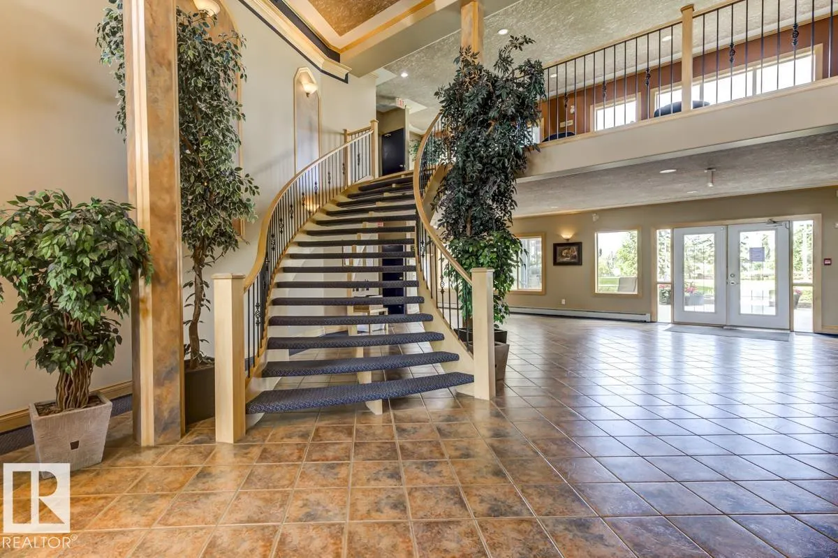 100 Foxhaven Drive