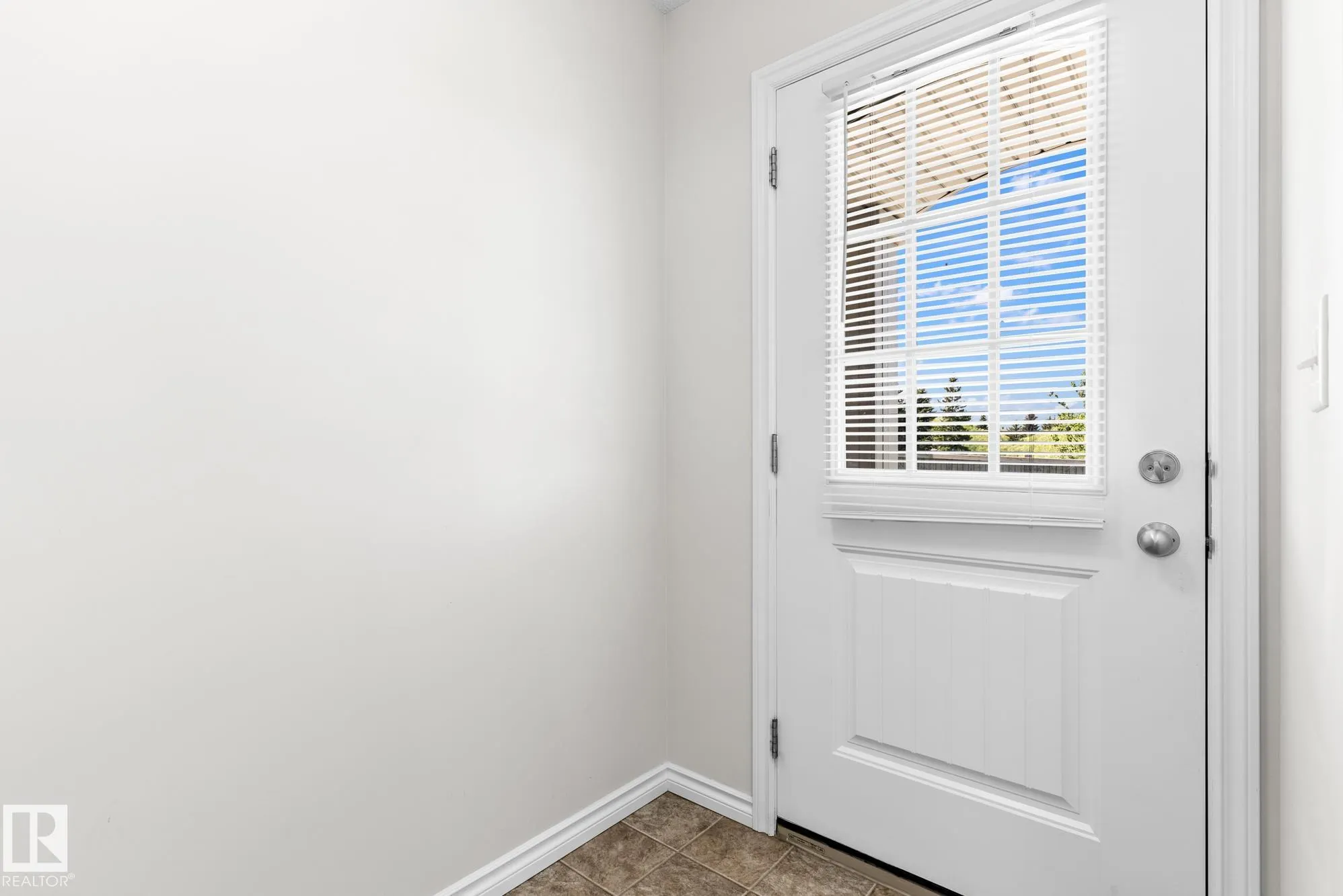 20 augustine Crescent