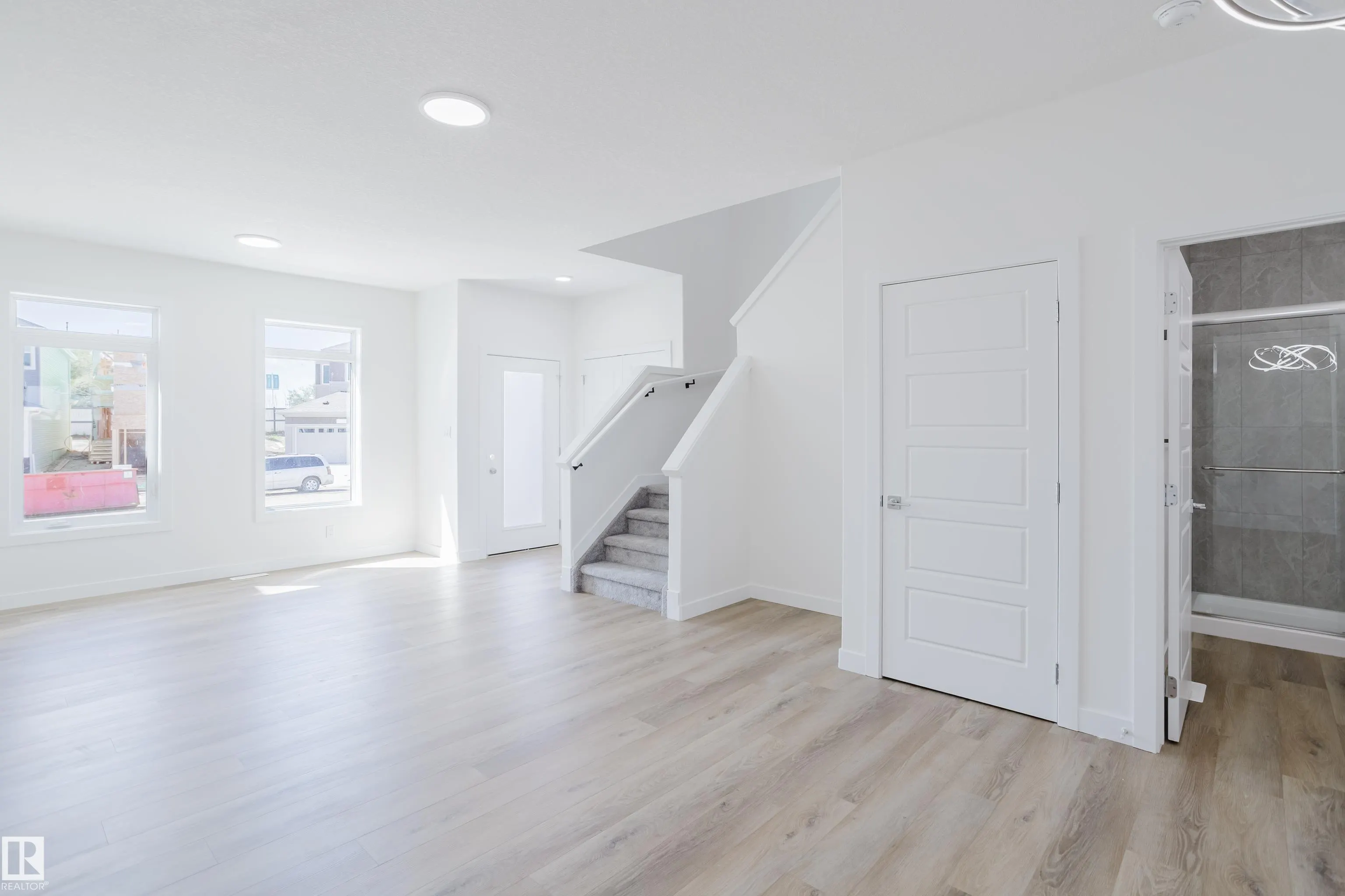 261 Munn Way
