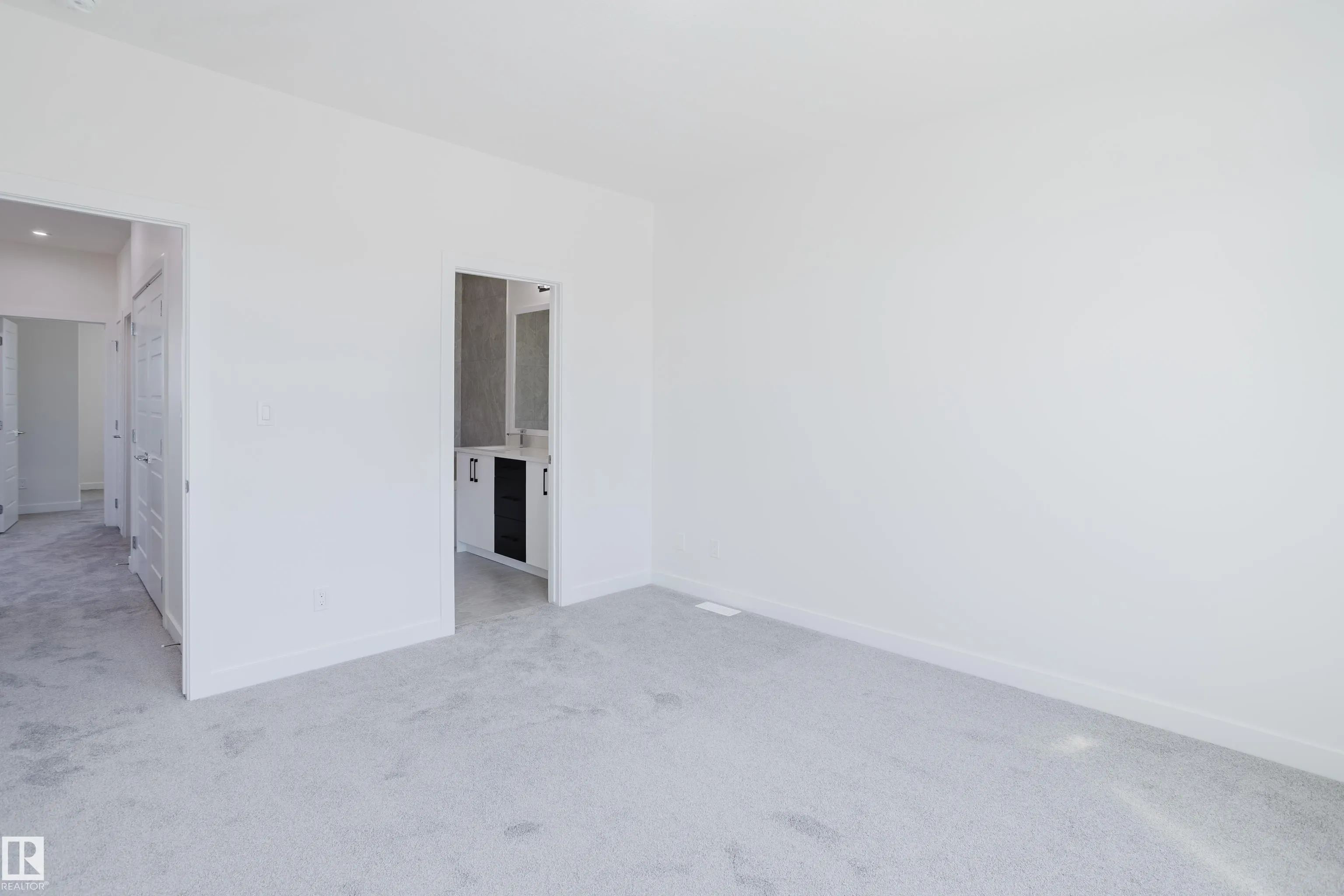 261 Munn Way