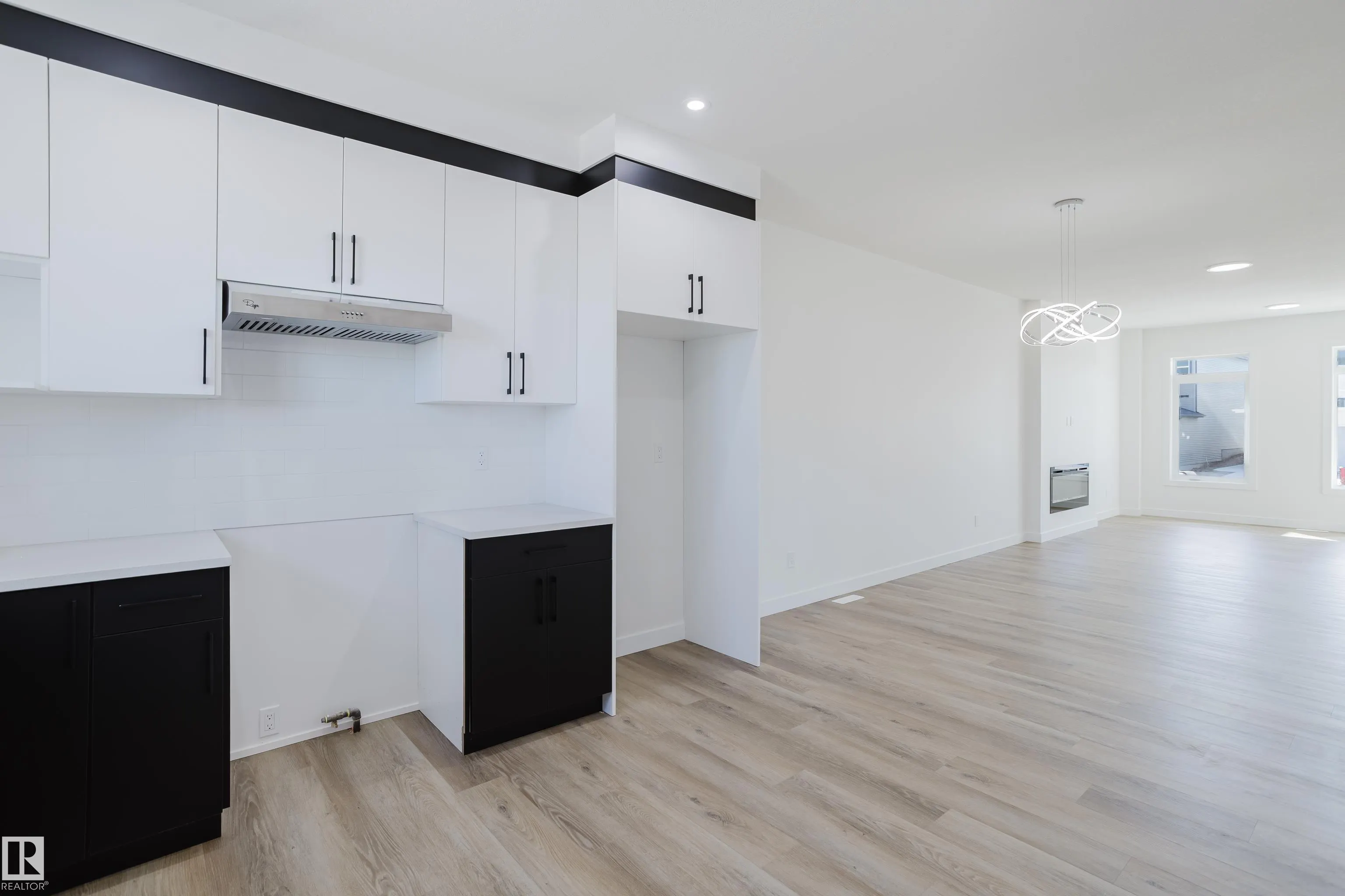 261 Munn Way