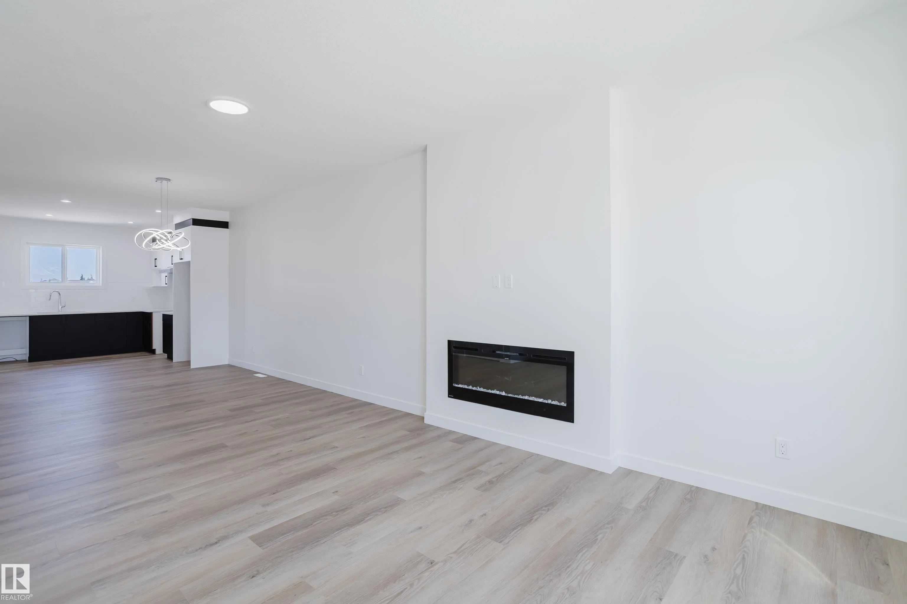 261 Munn Way