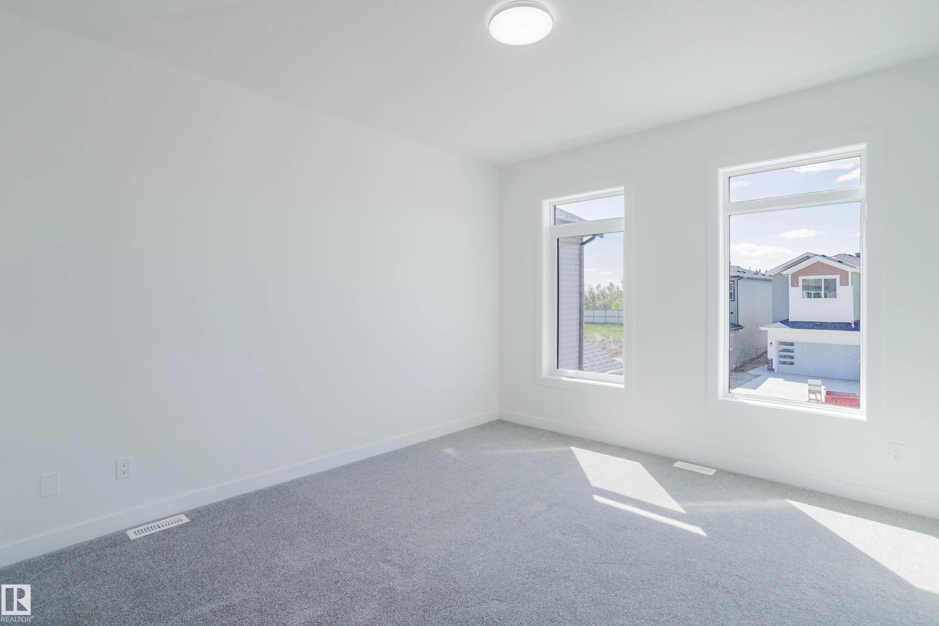 261 Munn Way