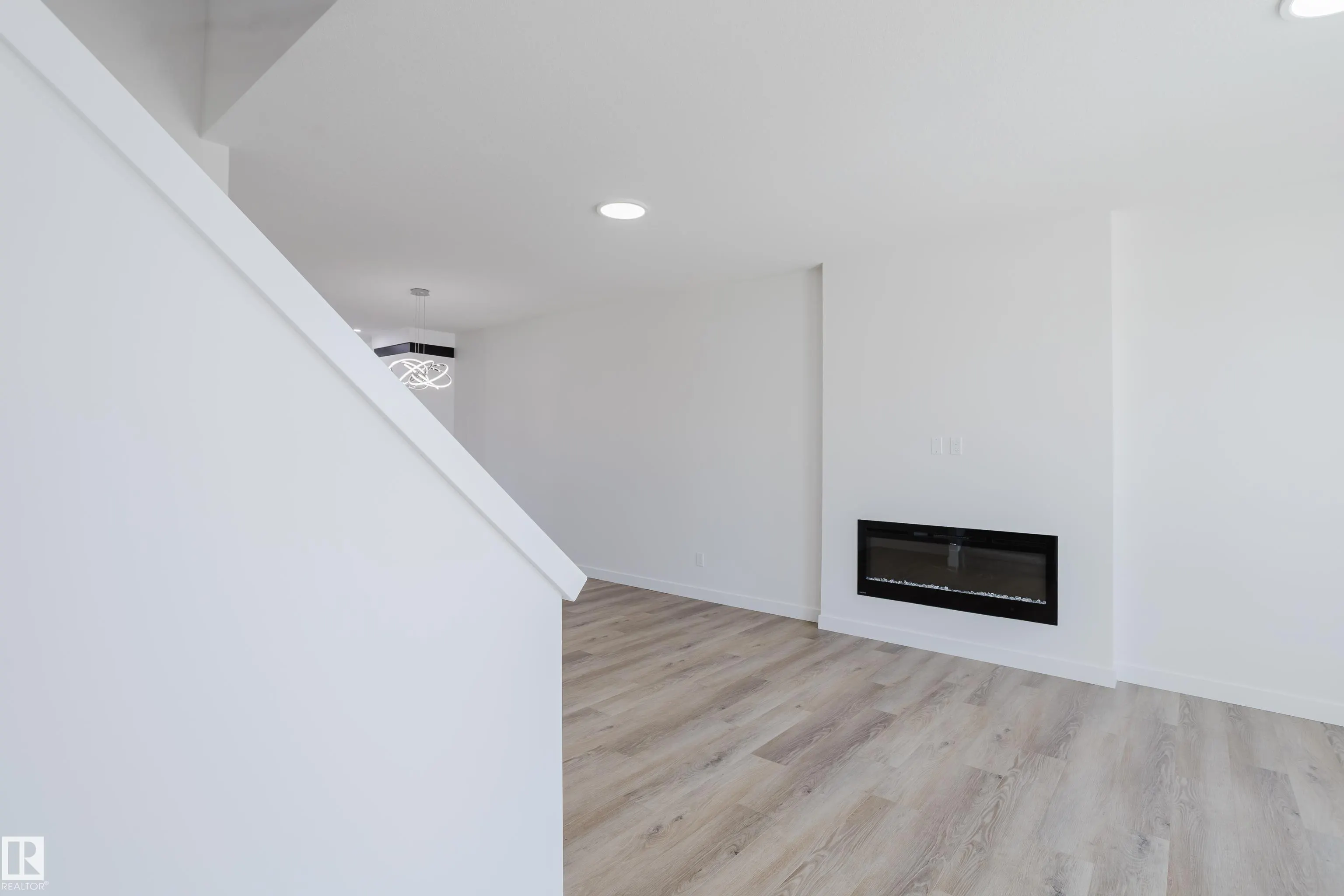 261 Munn Way