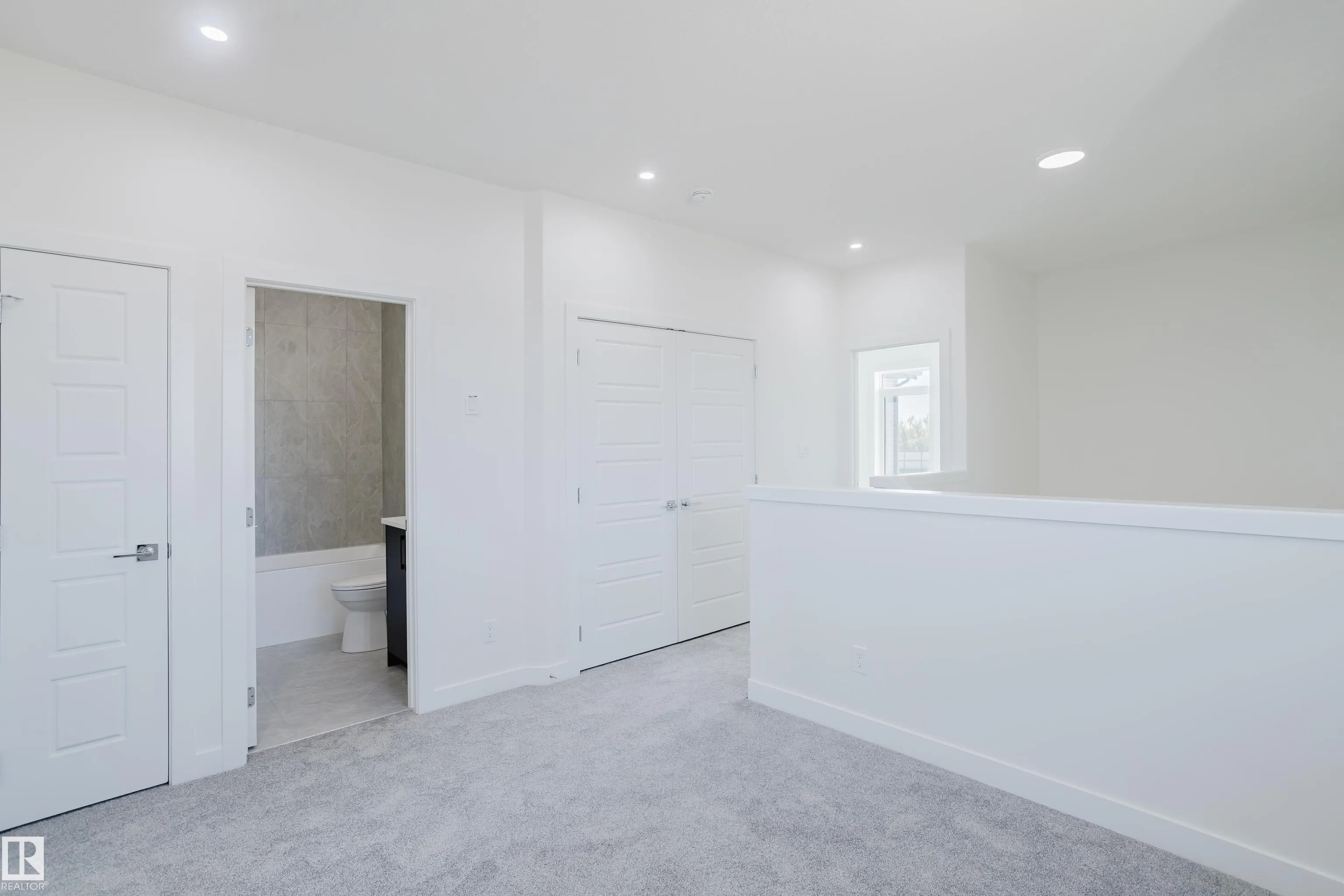 261 Munn Way
