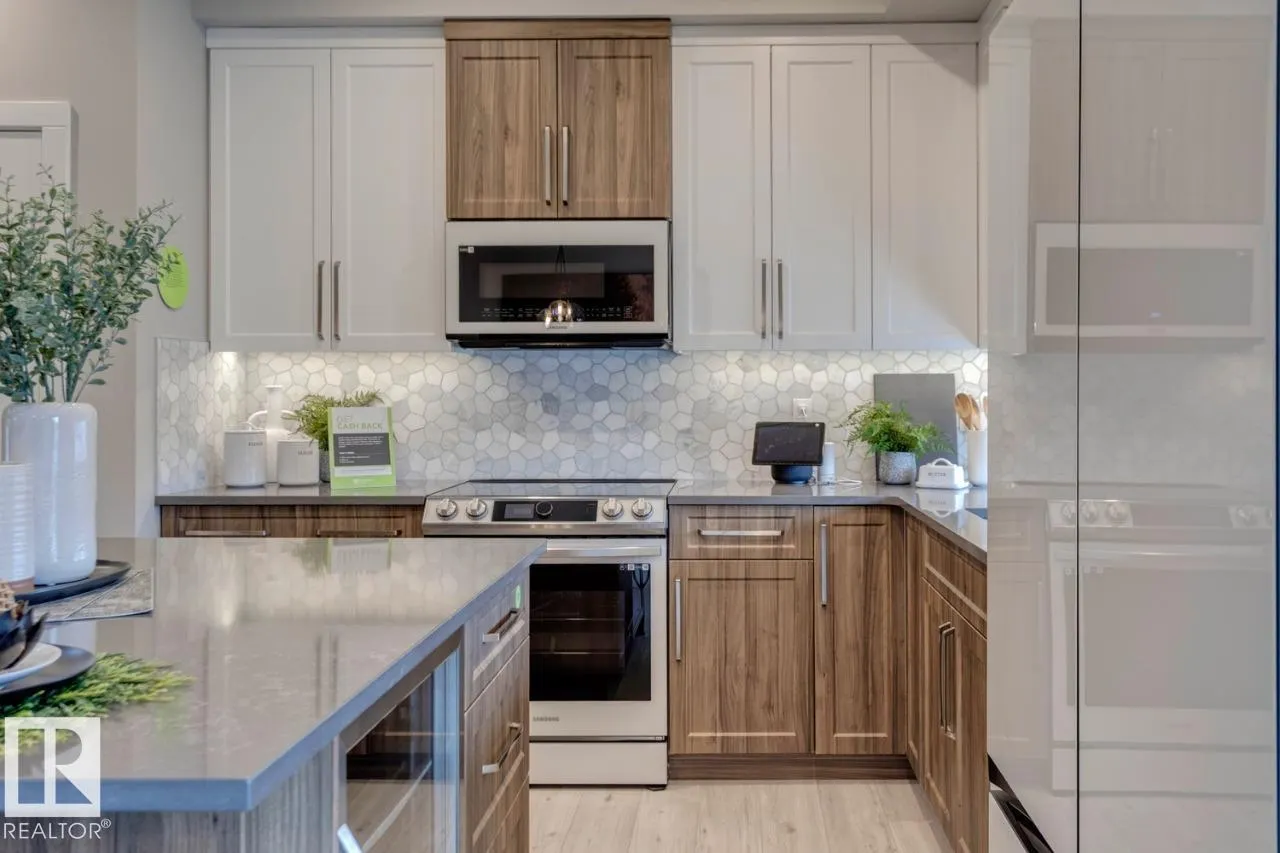 3 ASHBURY Crescent