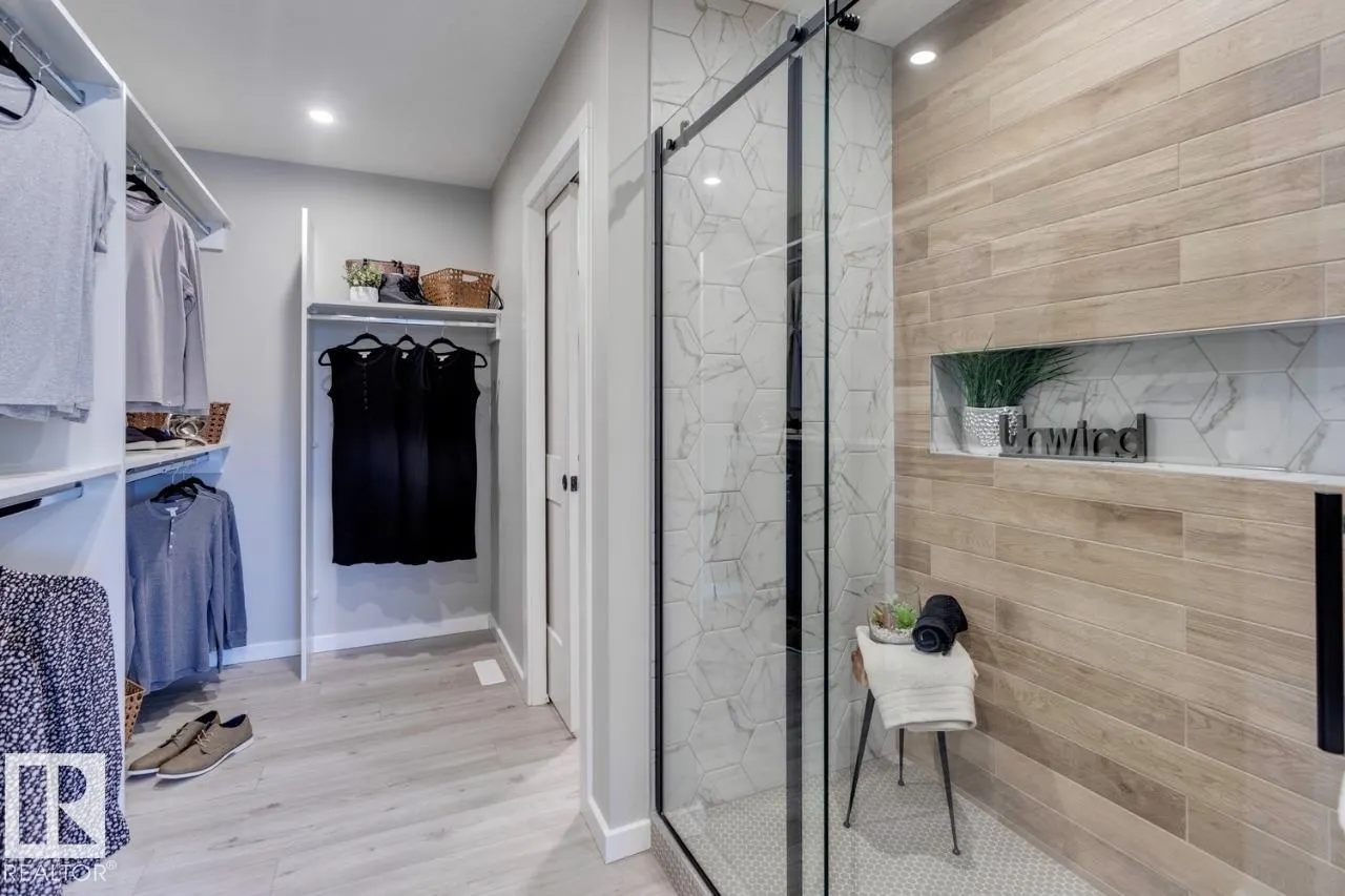 3 ASHBURY Crescent
