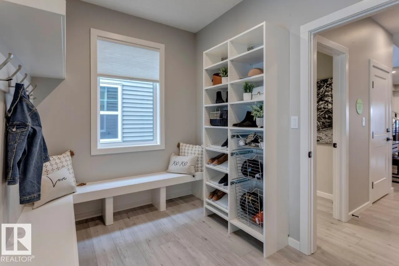 3 ASHBURY Crescent