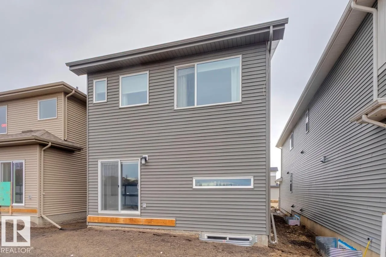 3 ASHBURY Crescent