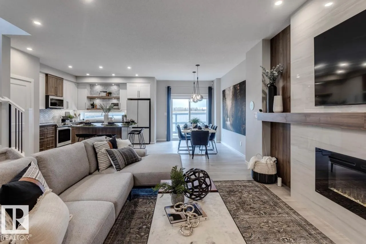 3 ASHBURY Crescent
