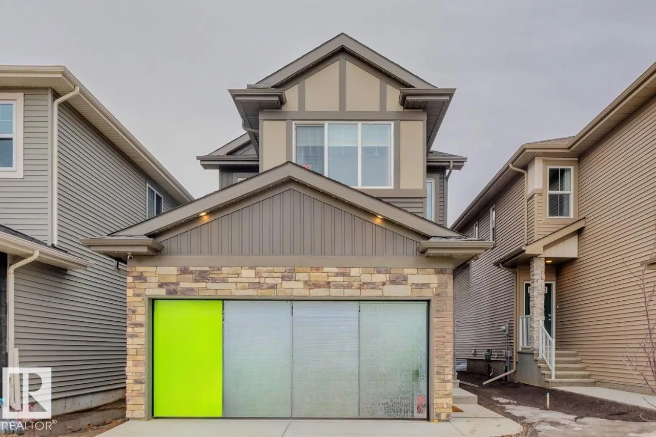 3 ASHBURY Crescent