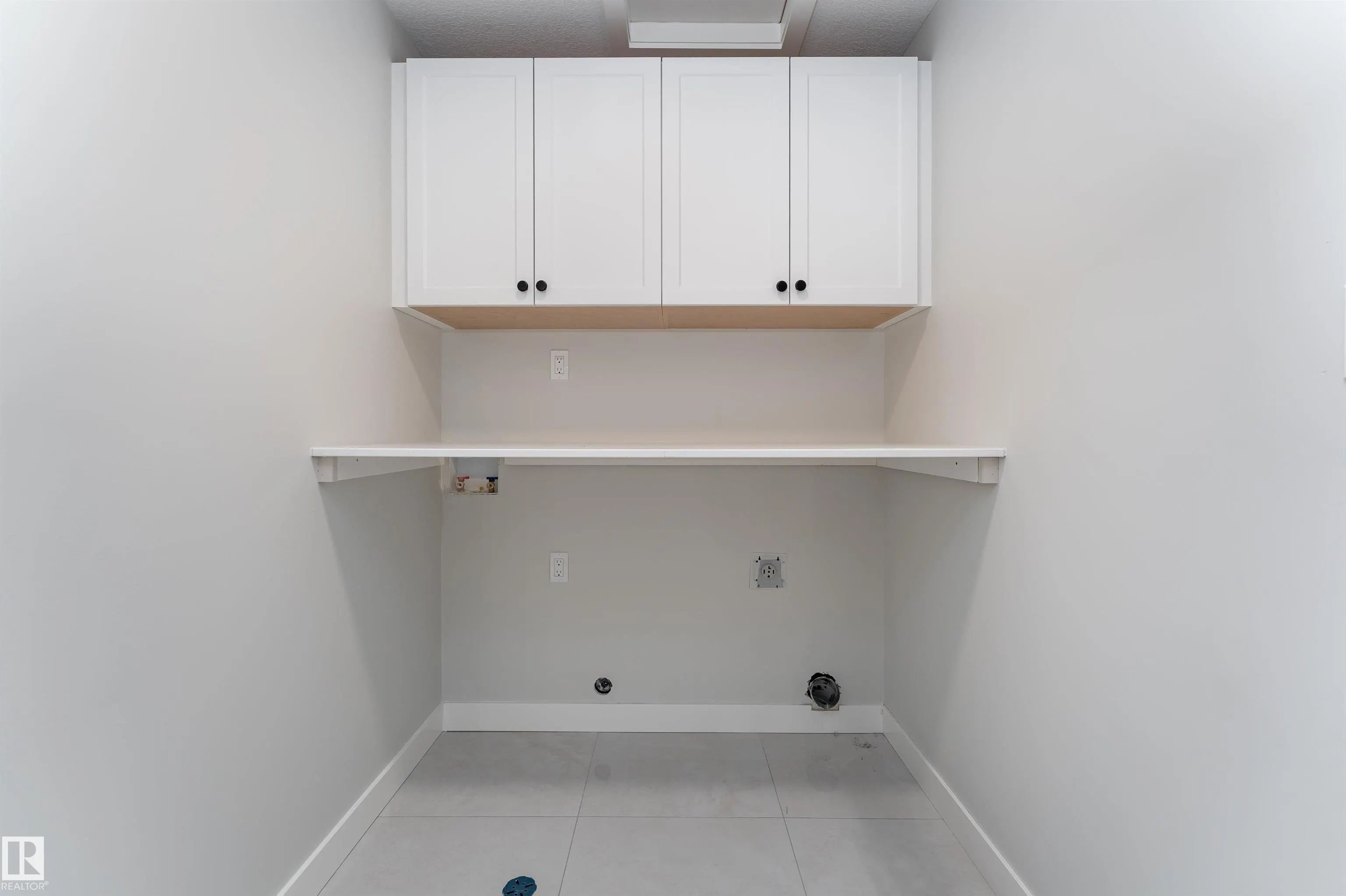 118 ELLICE Bend