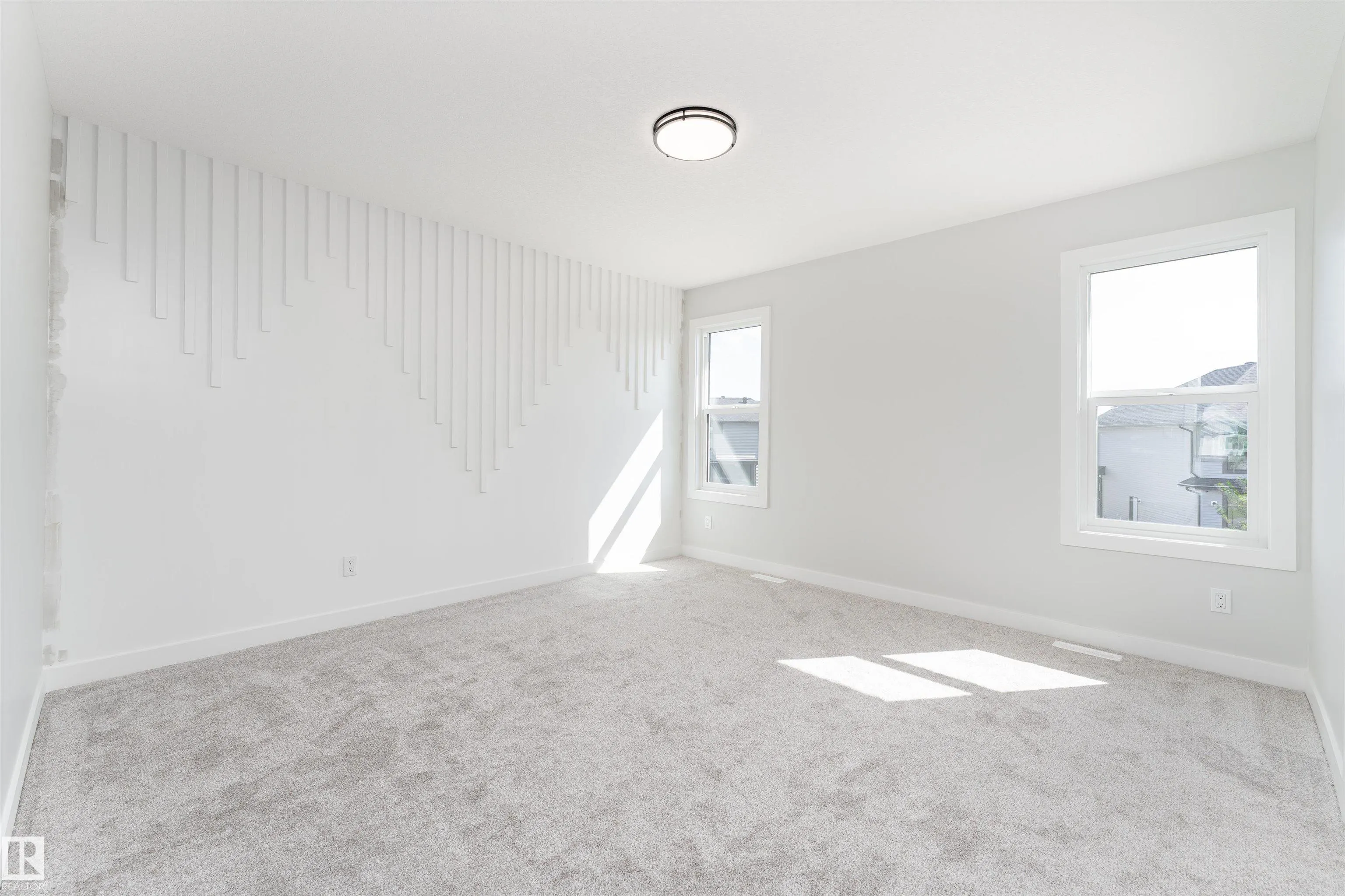 118 ELLICE Bend