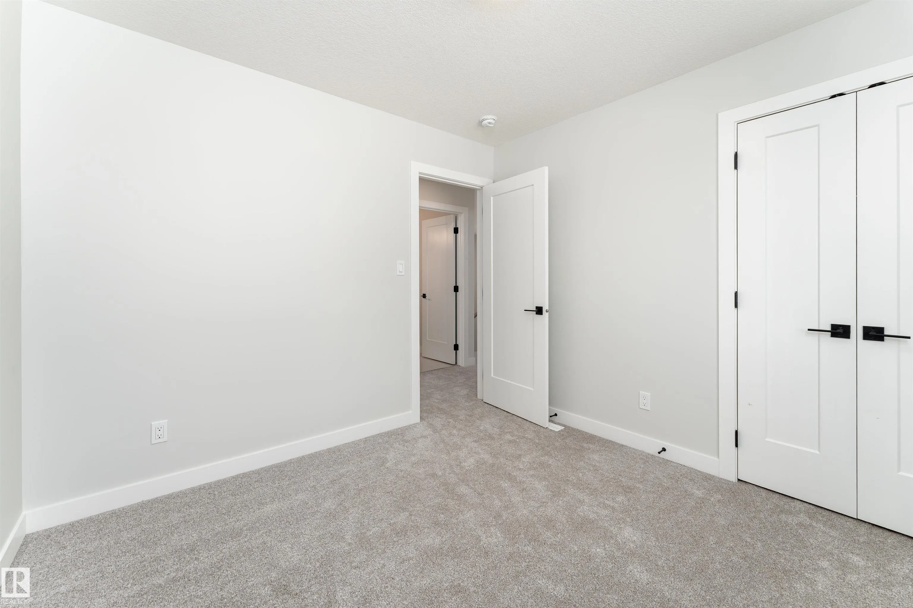 118 ELLICE Bend