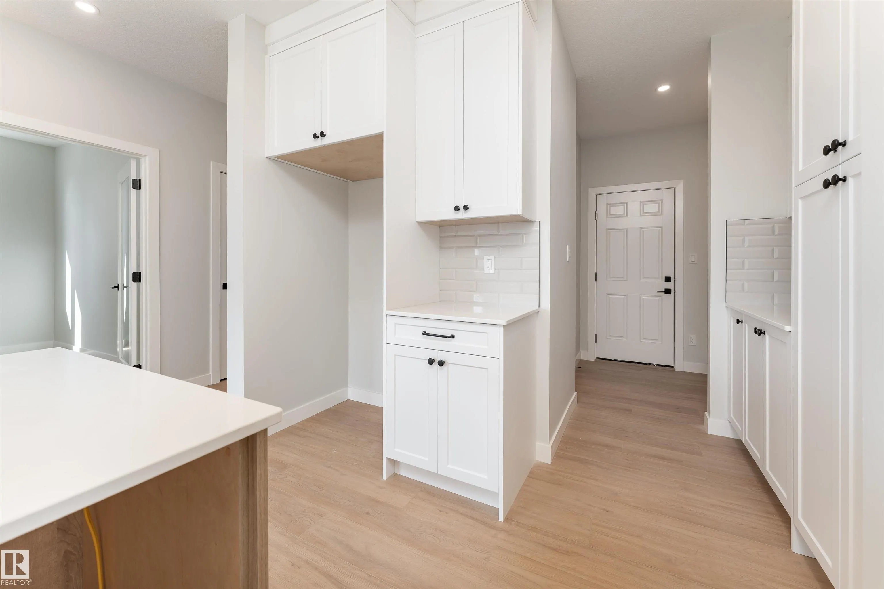 118 ELLICE Bend