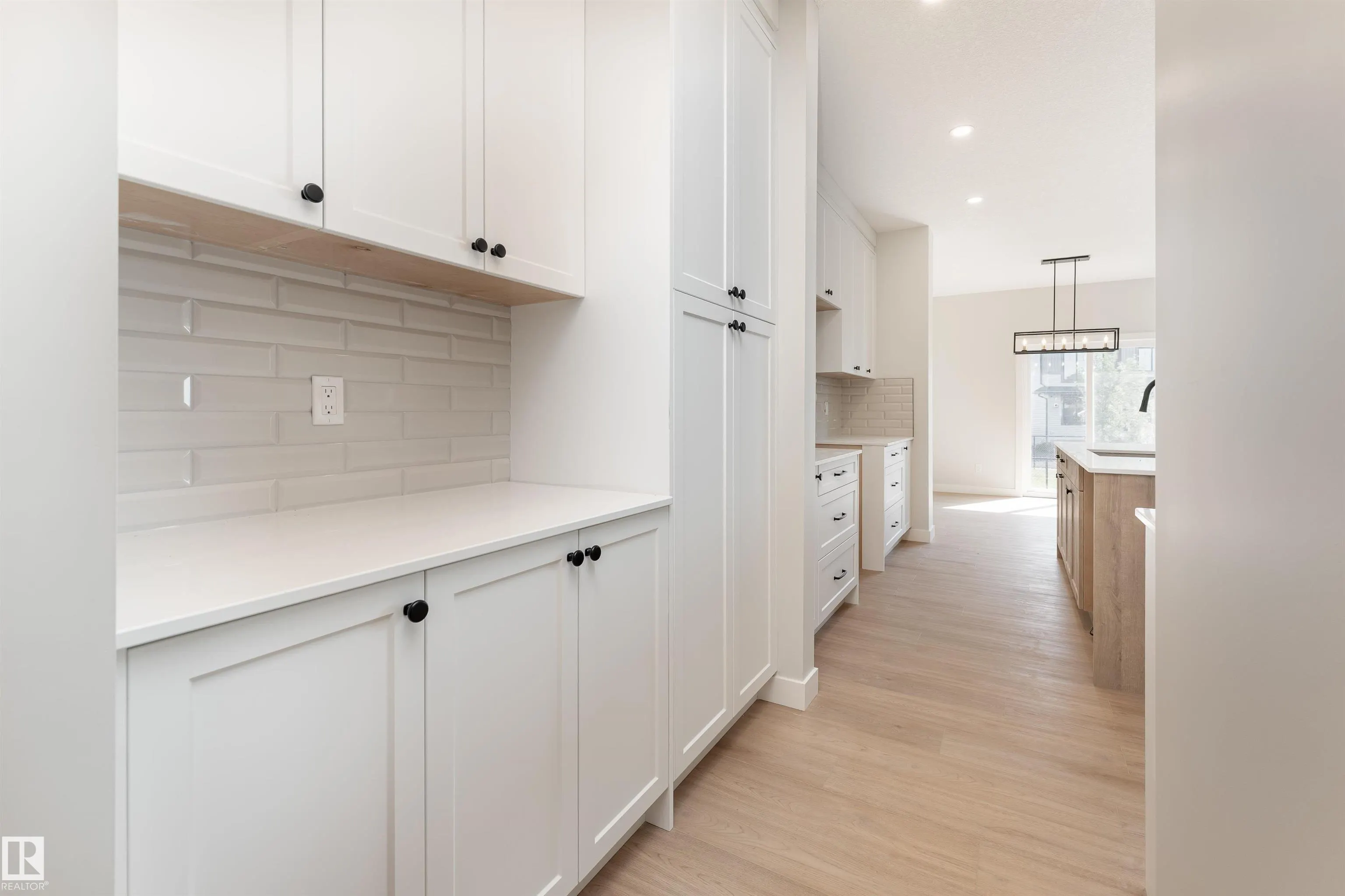 118 ELLICE Bend