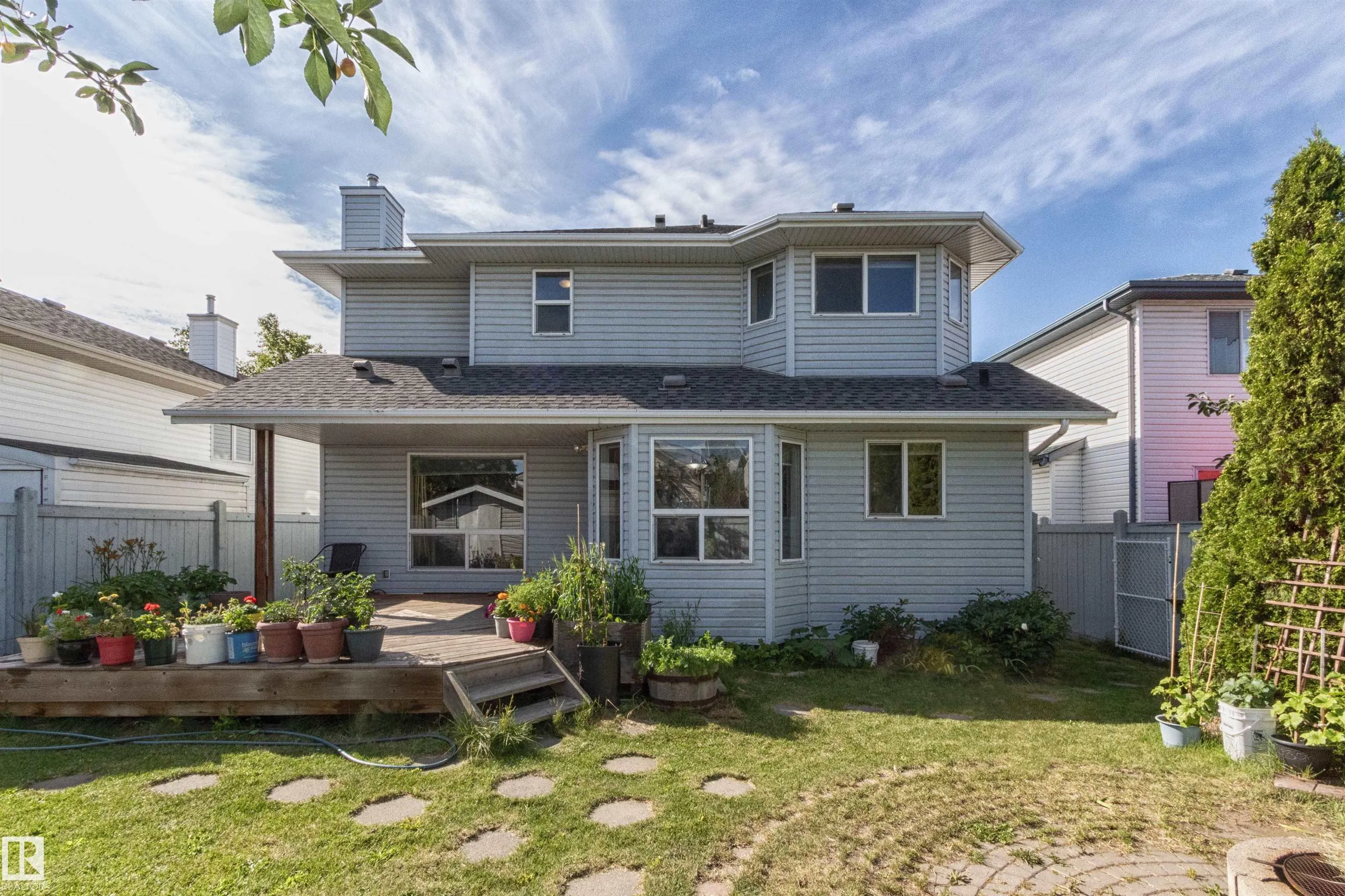 41 HAMPTON Crescent