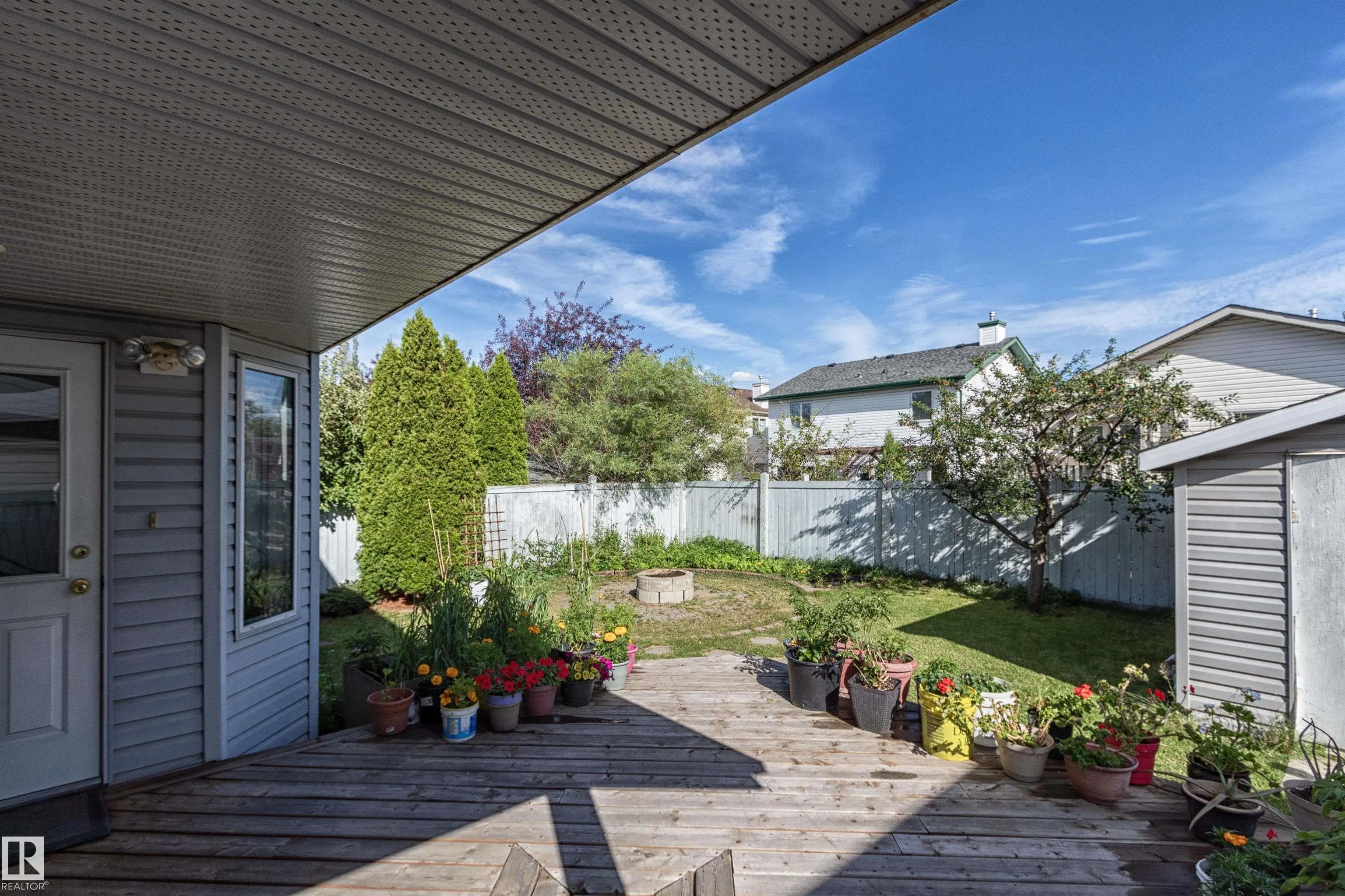 41 HAMPTON Crescent
