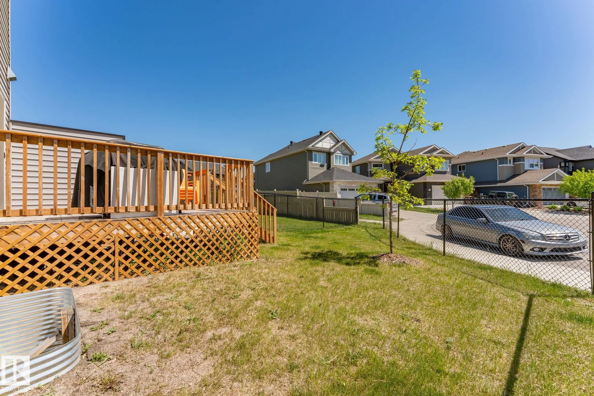 50 EDINBURGH CRT