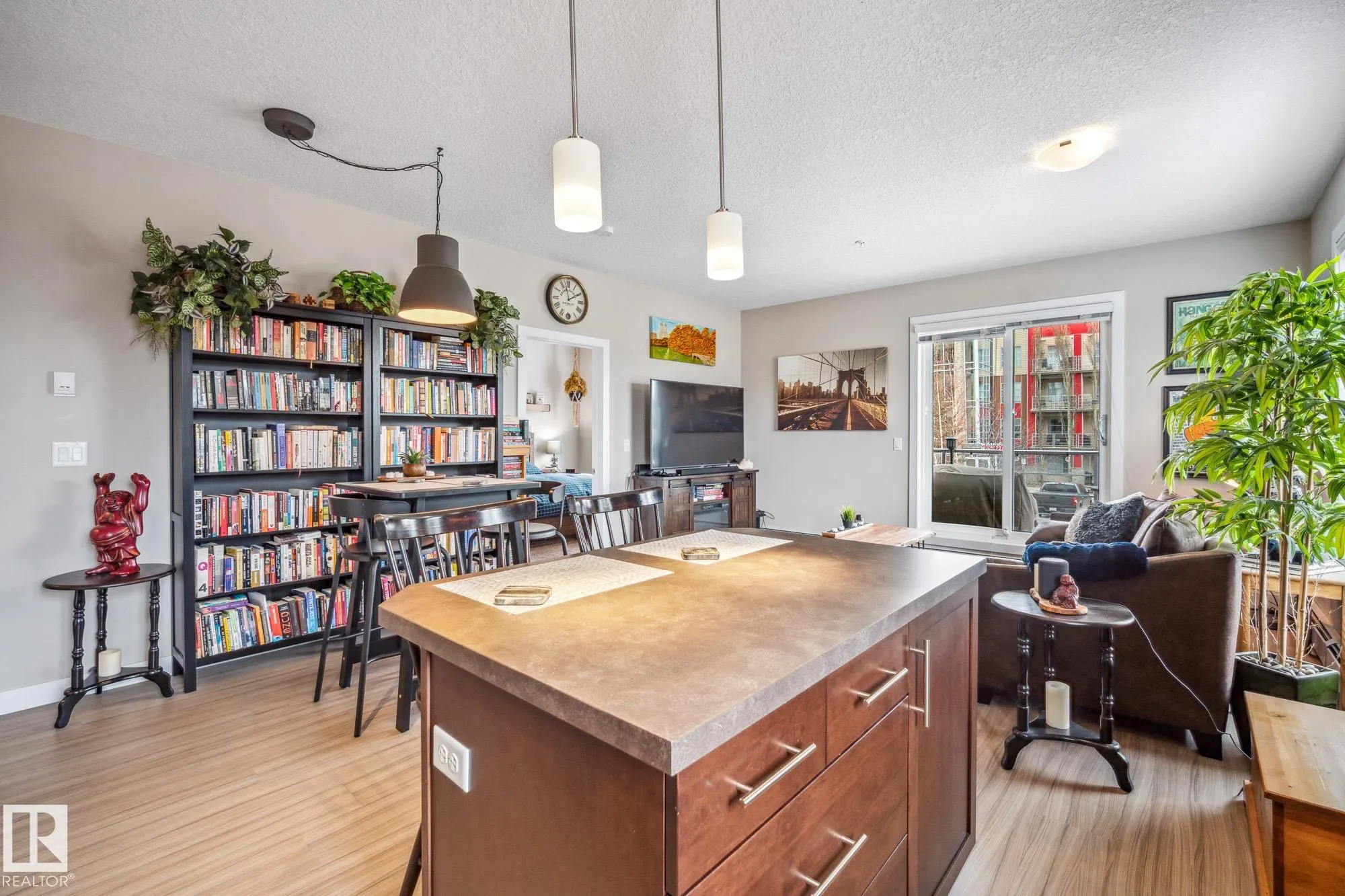 2588 ANDERSON Way