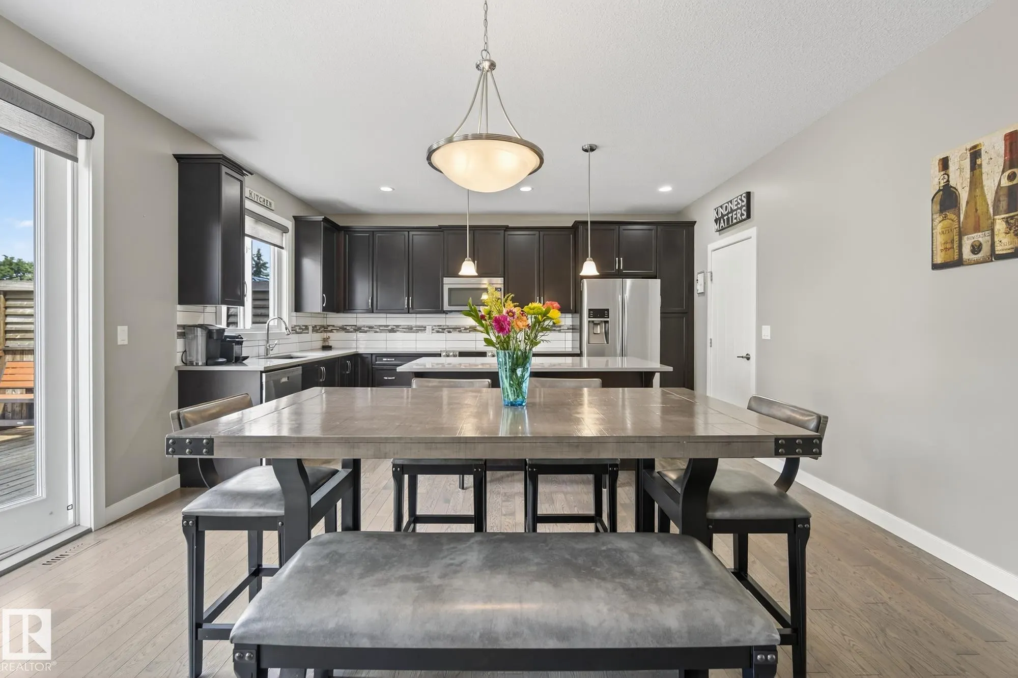 81 ROSEMOUNT Boulevard