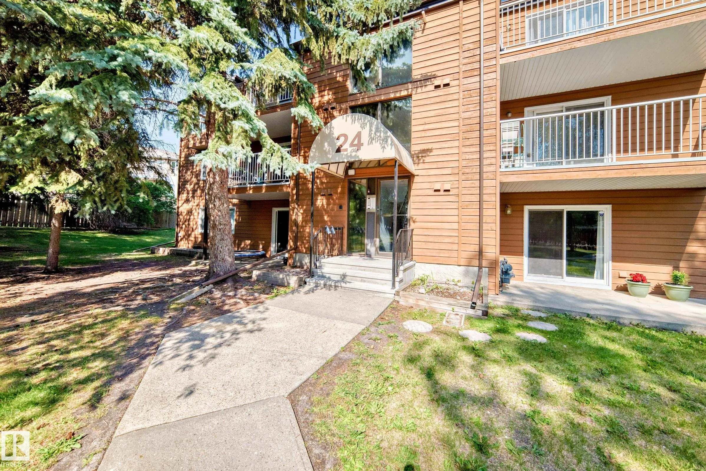24 Alpine Place