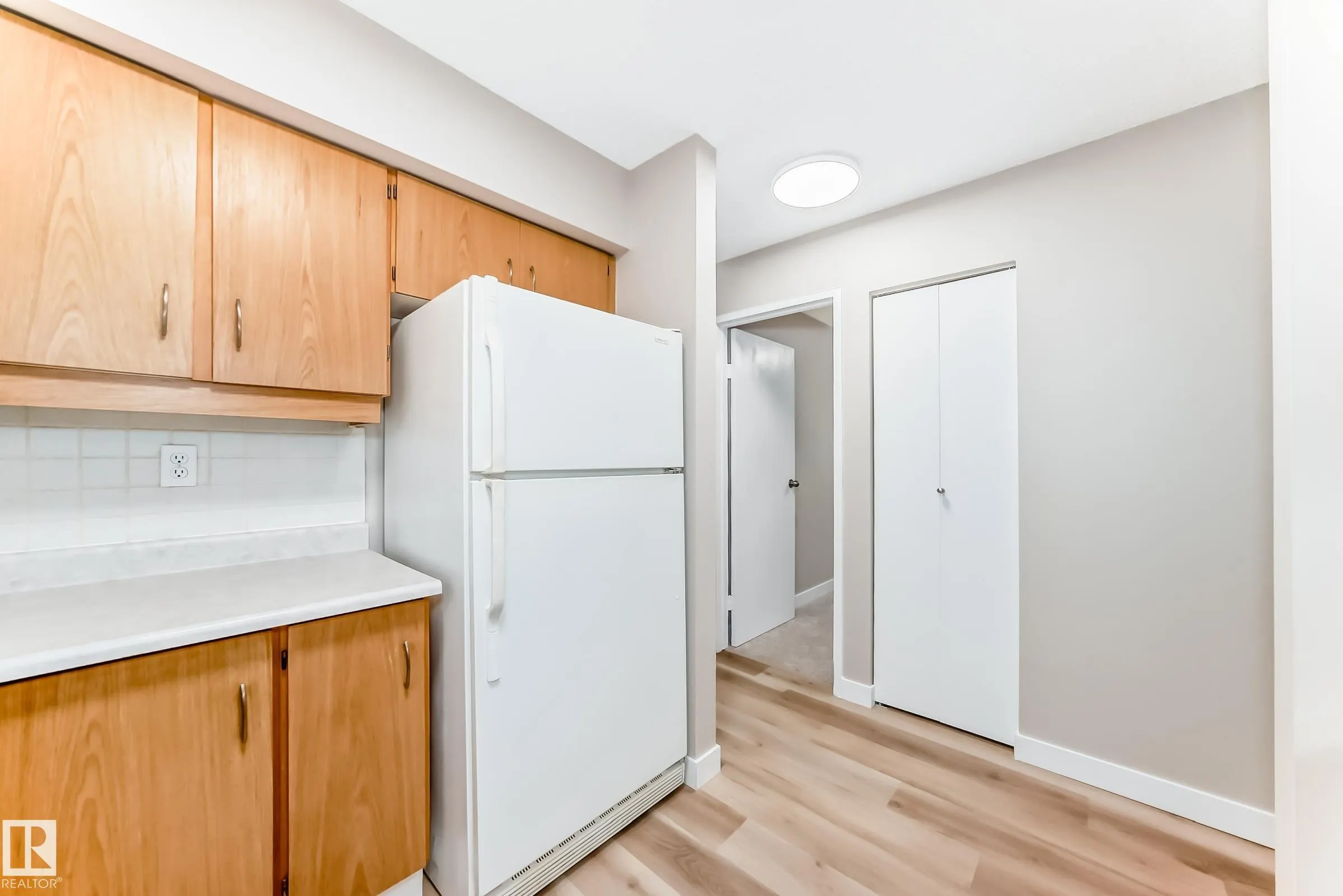 24 Alpine Place