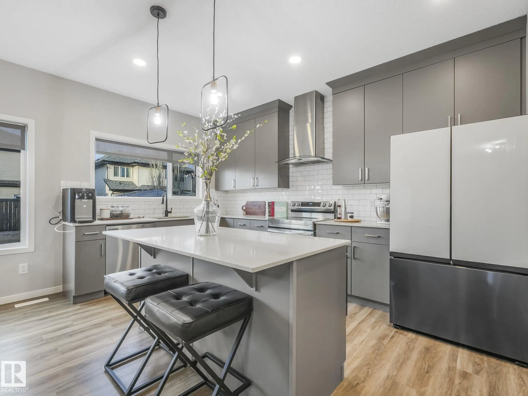 10 AUTUMNWOOD Crescent