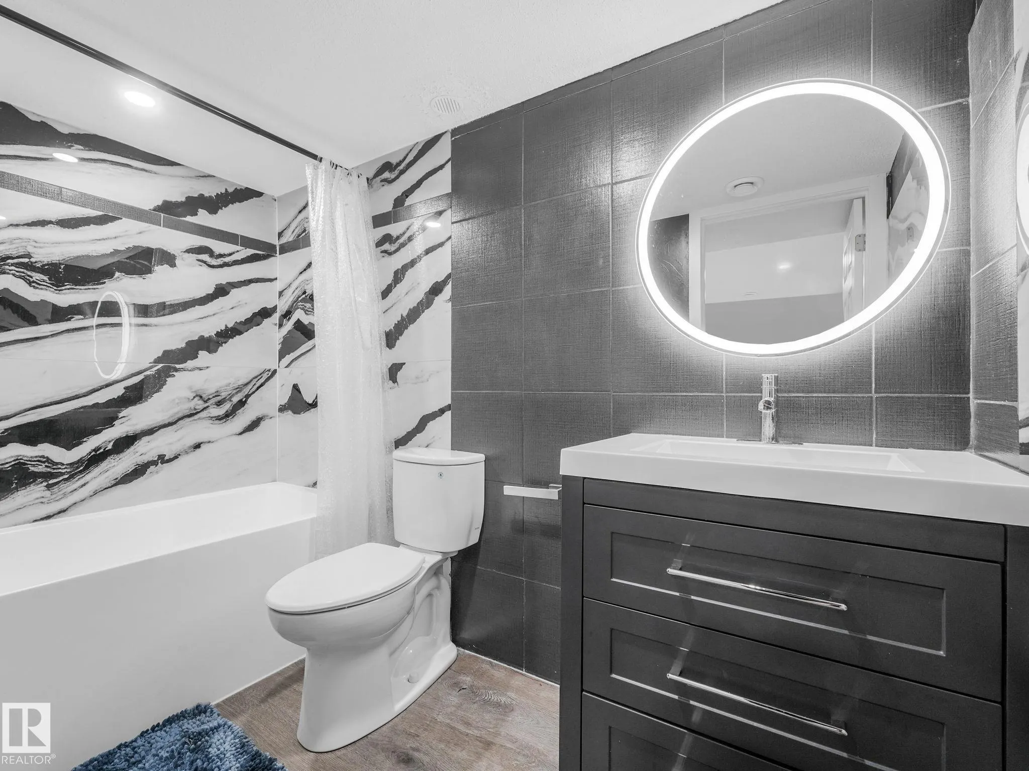10 AUTUMNWOOD Crescent