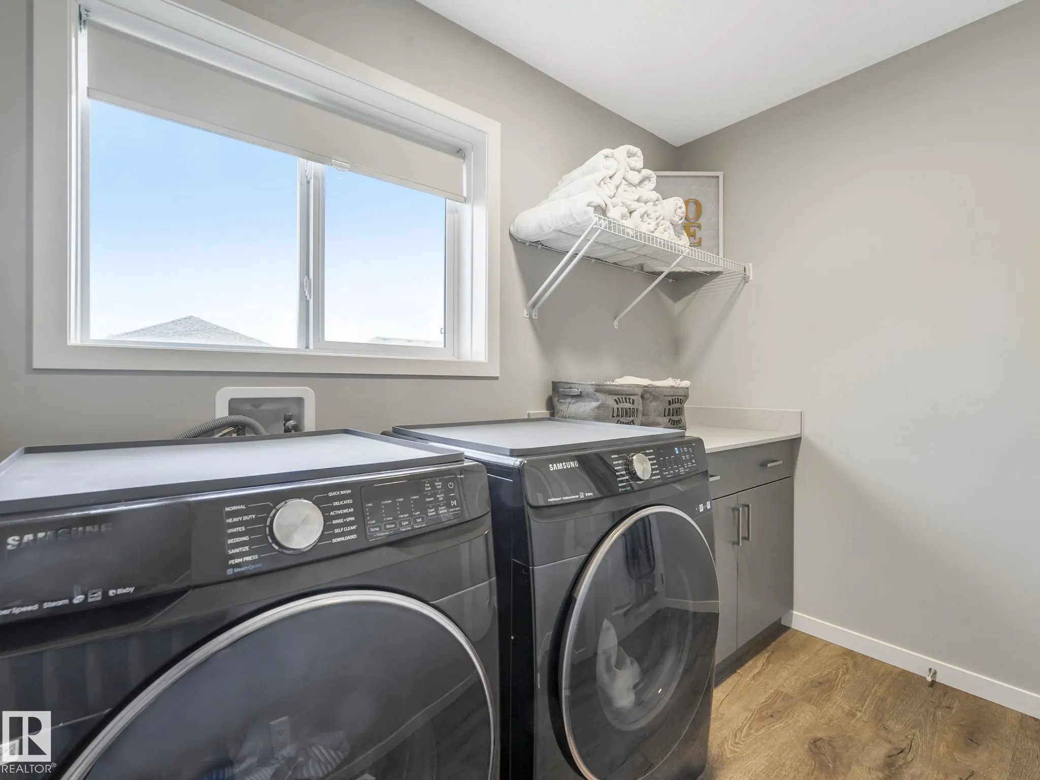 10 AUTUMNWOOD Crescent