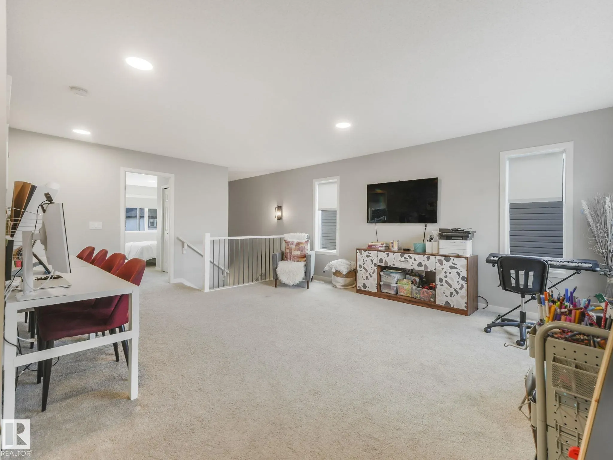 10 AUTUMNWOOD Crescent